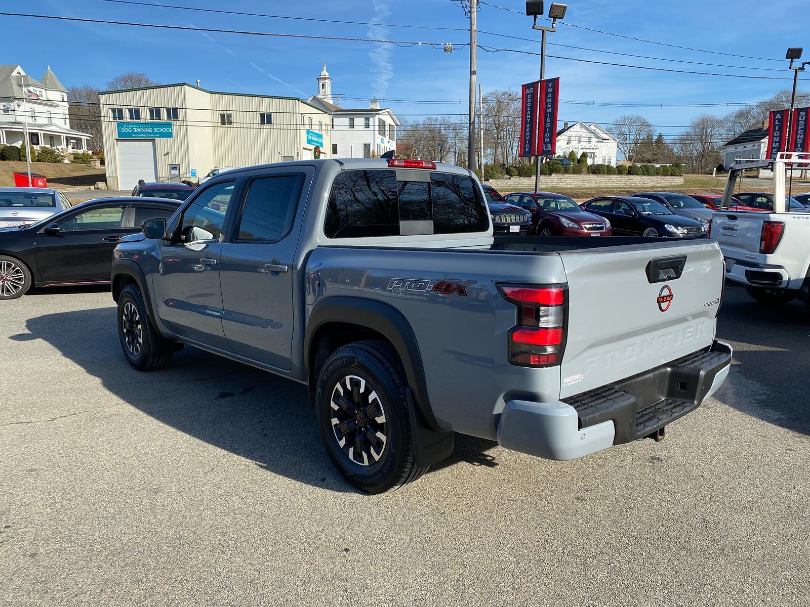 2023 Nissan Frontier PRO-4X 8