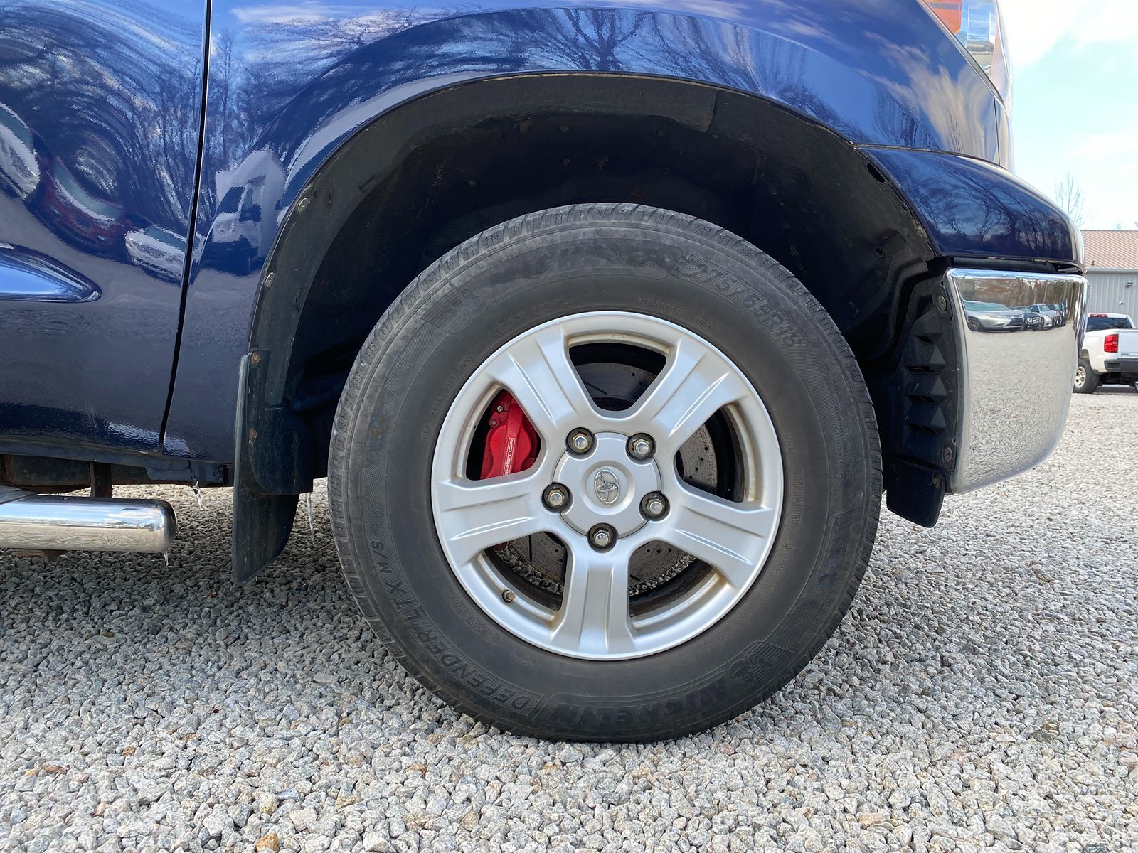 2012 Toyota Tundra 4WD Truck  28