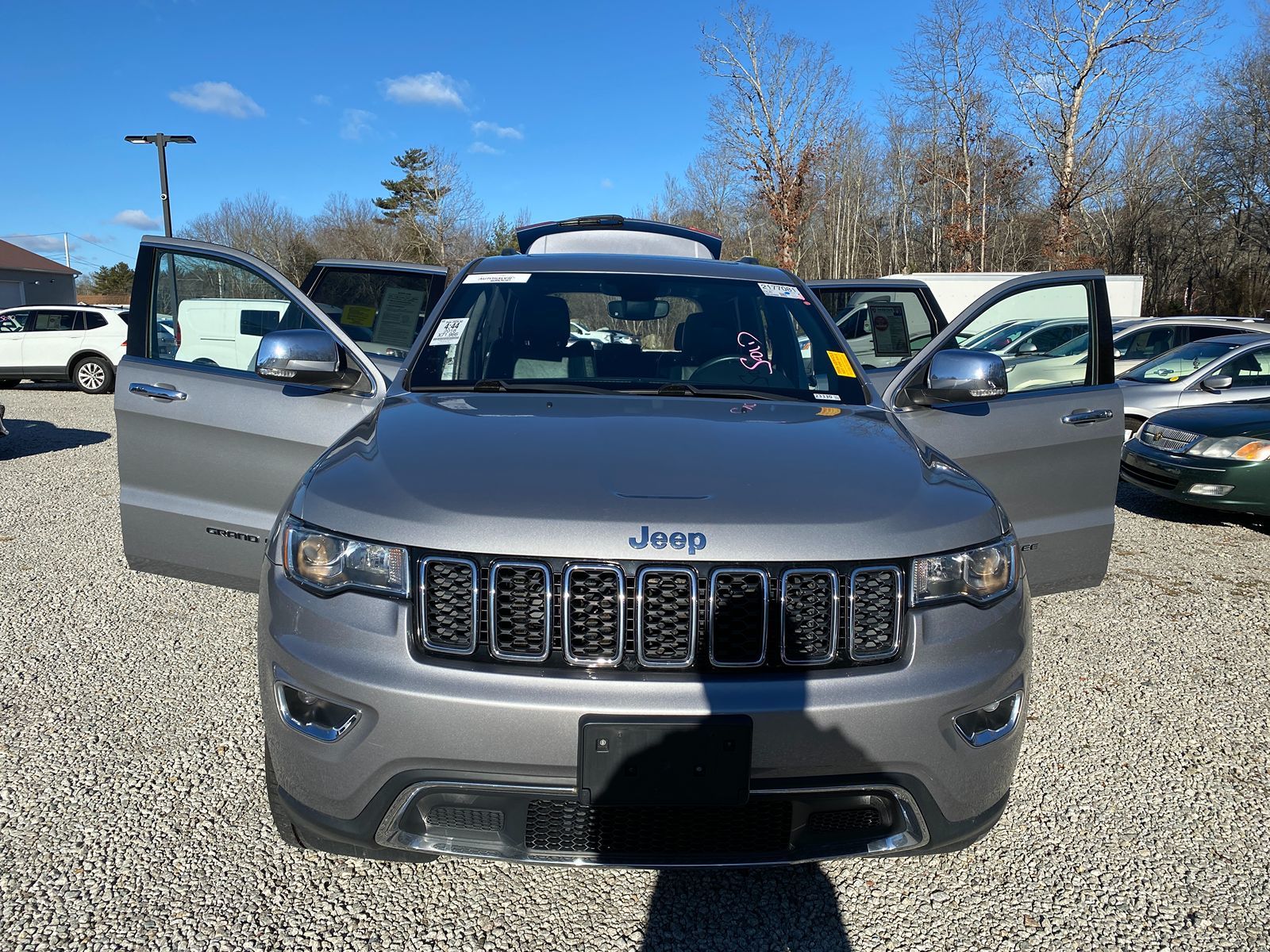 2018 Jeep Grand Cherokee Limited 29