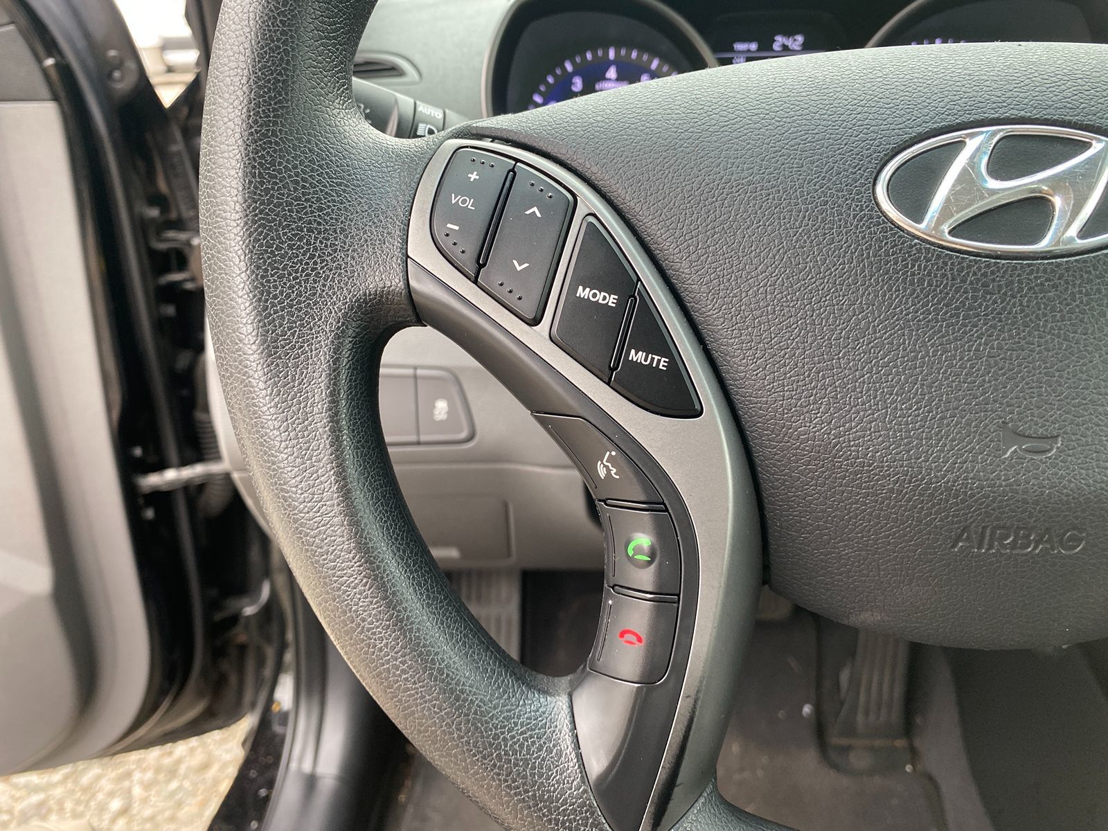 2015 Hyundai Elantra SE photo 13