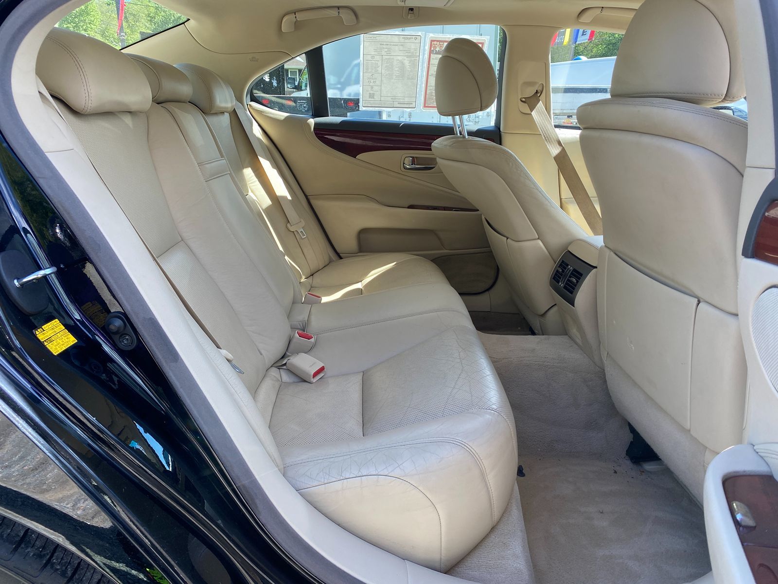 2011 Lexus LS 460 AWD photo 22