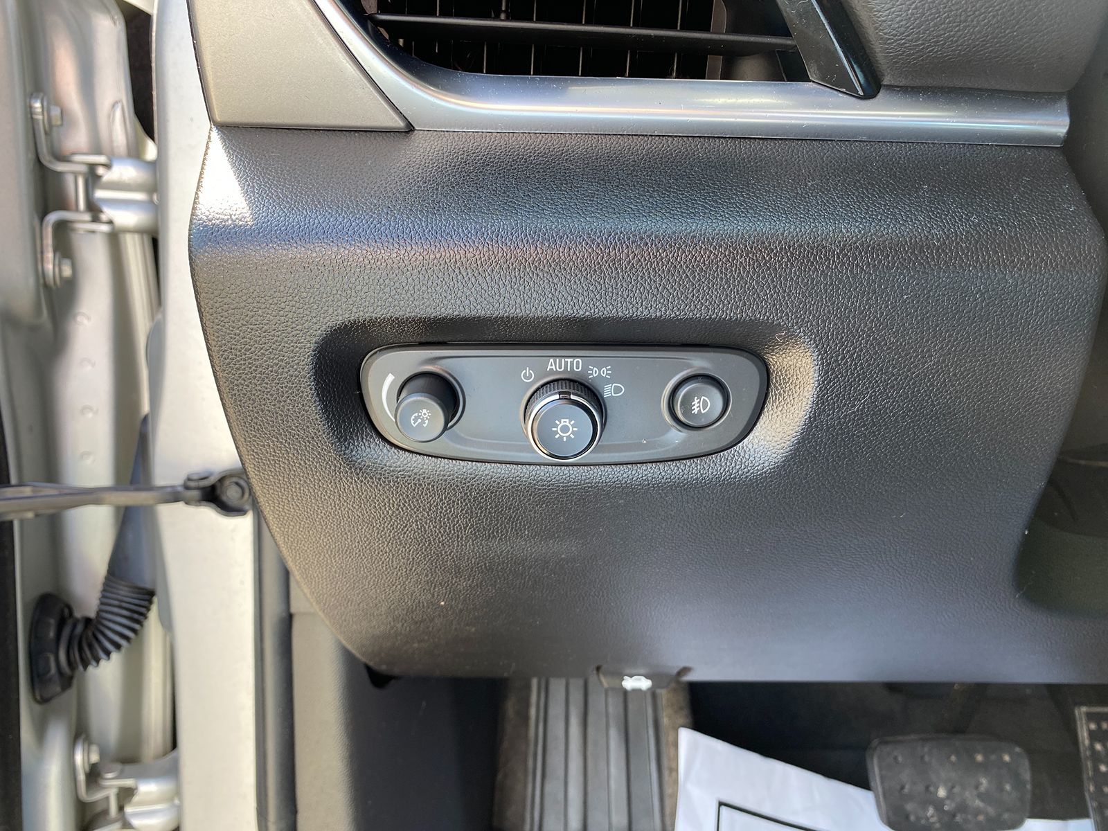 2019 Chevrolet Traverse Cloth 1LT photo 12