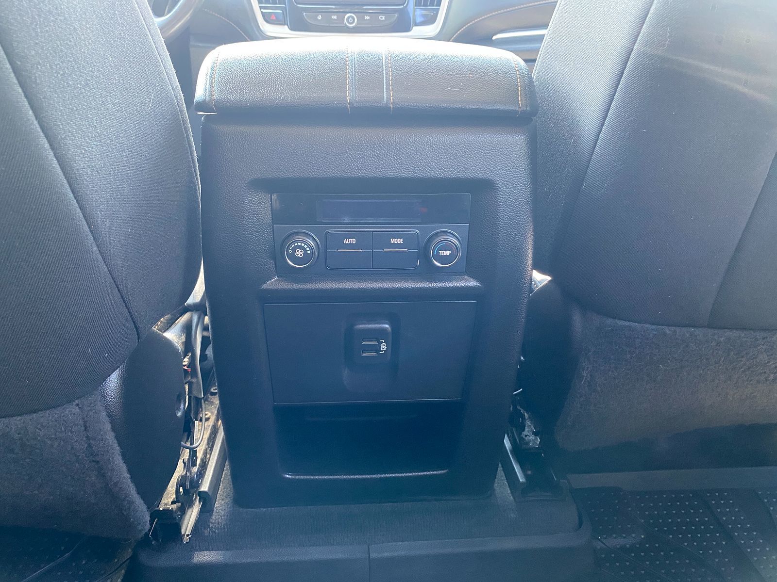 2019 Chevrolet Traverse Cloth 1LT photo 25