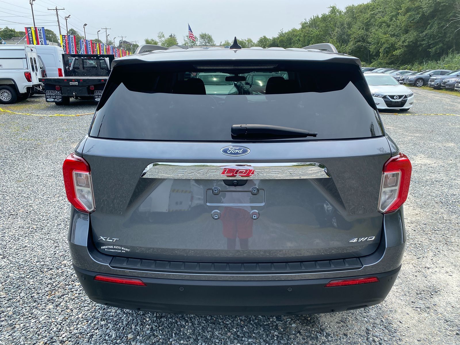 2022 Ford Explorer XLT photo 2