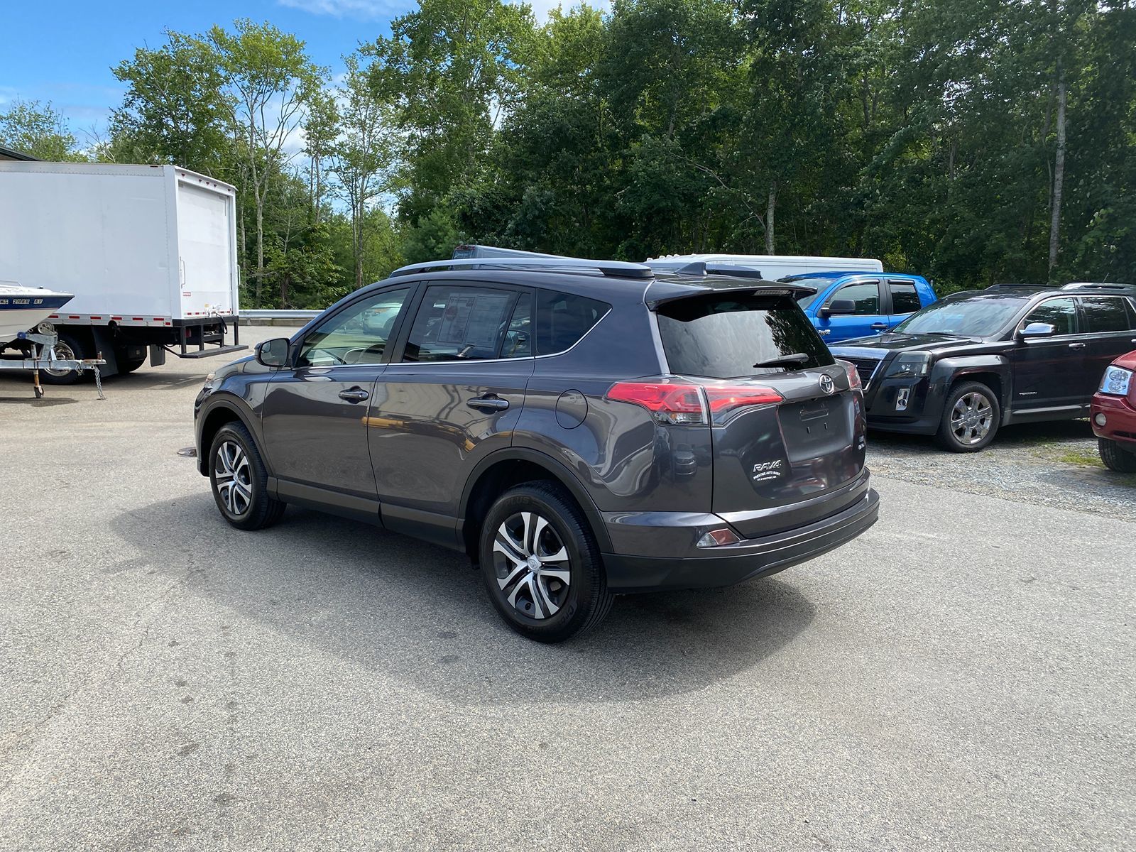 2018 Toyota RAV4 LE photo 6