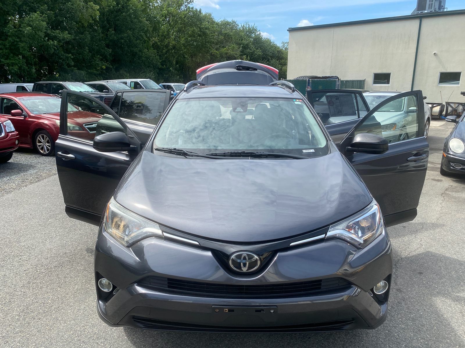 2018 Toyota RAV4 LE photo 23