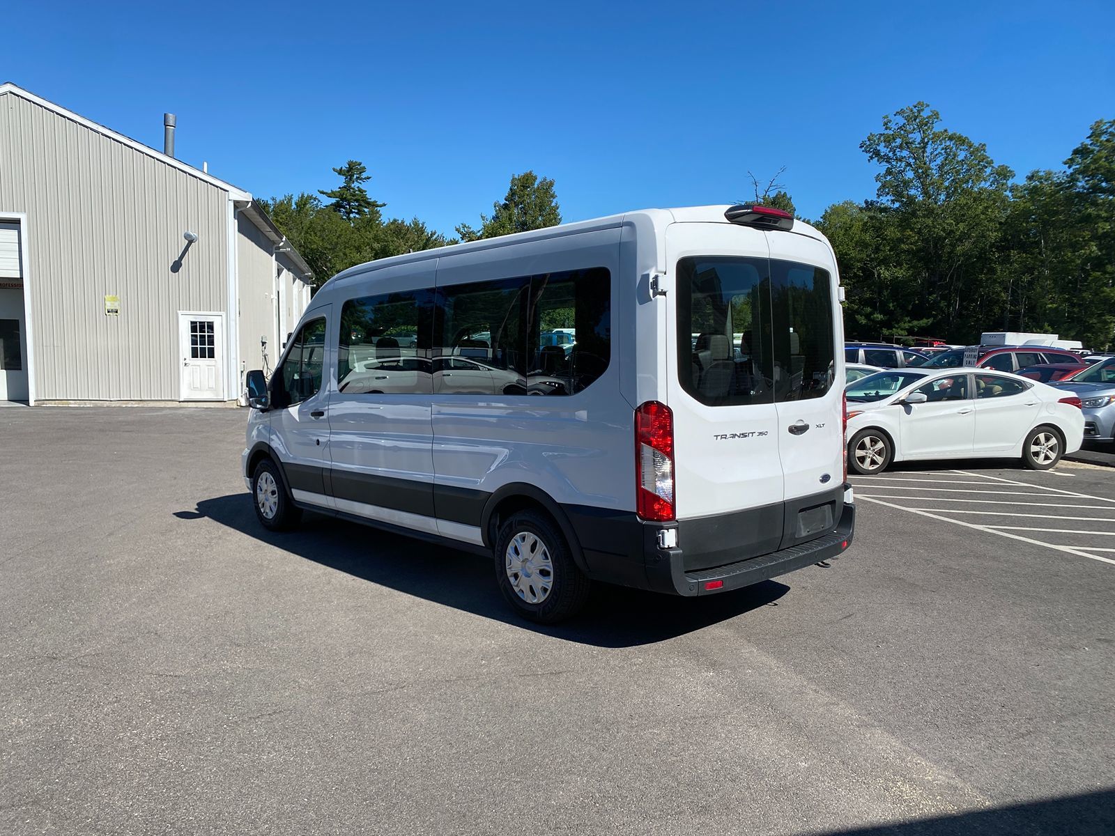 2023 Ford Transit Passenger Van XLT - Photo 8