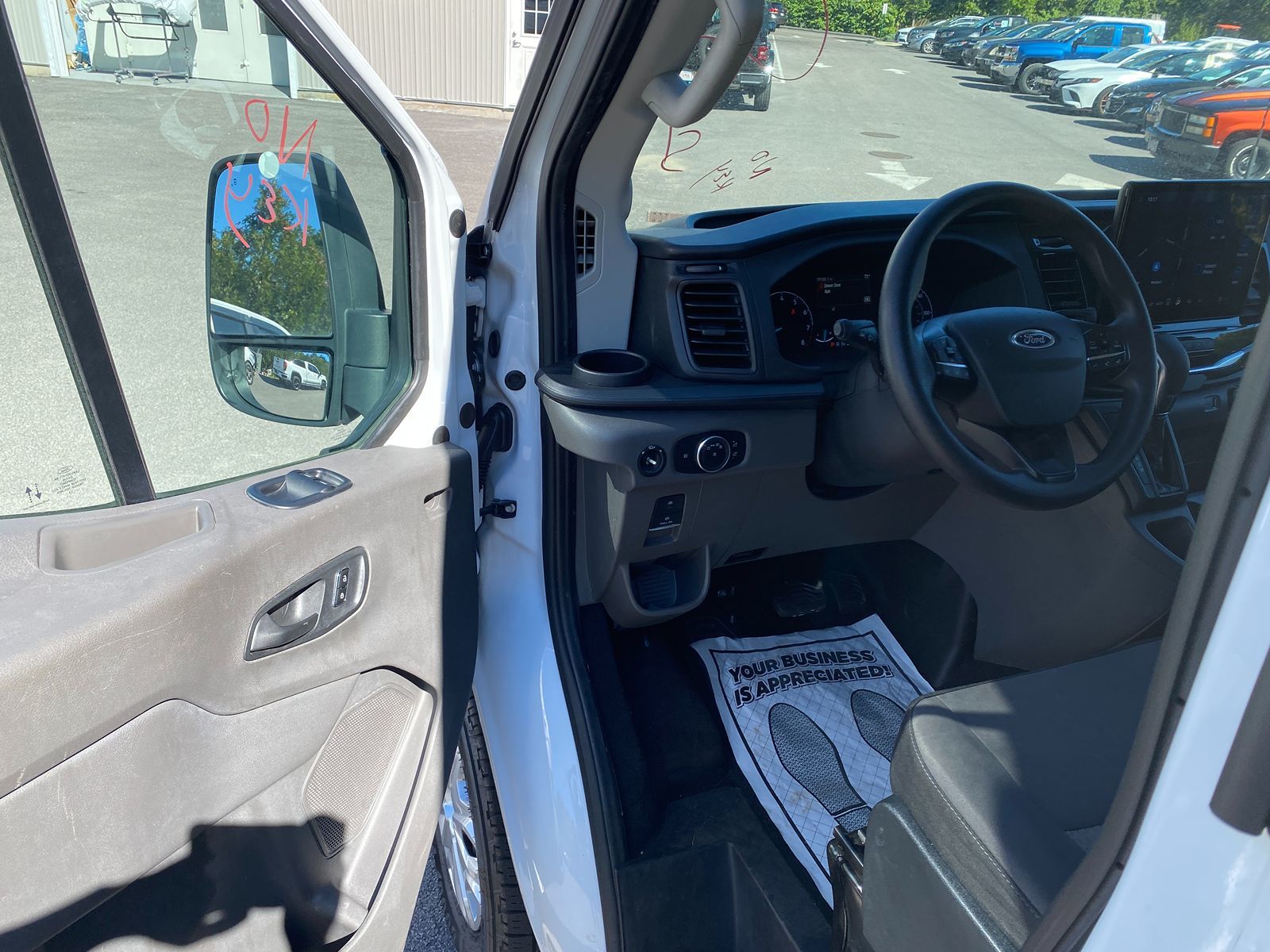 2023 Ford Transit Passenger Van XLT - Photo 10