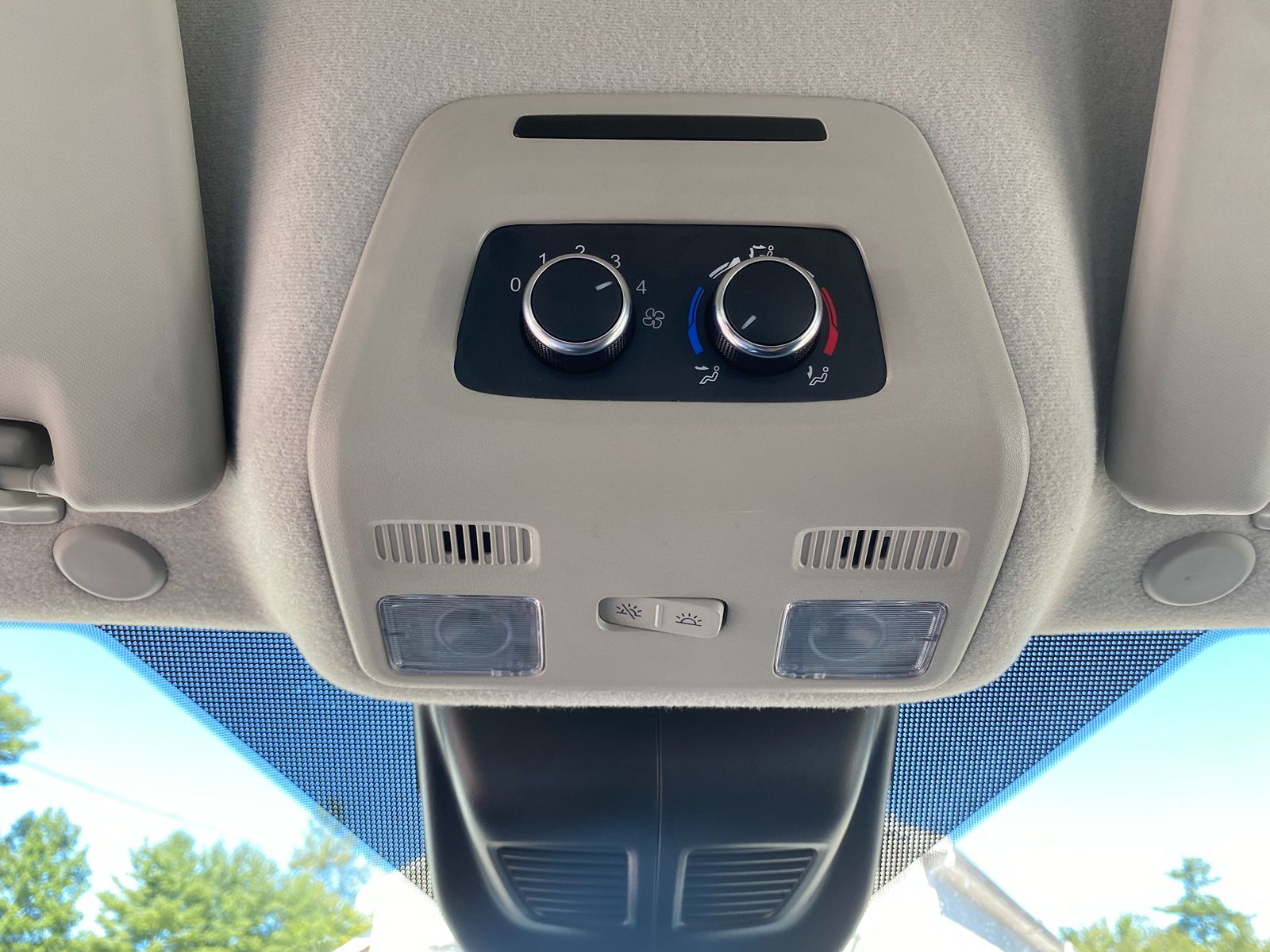 2023 Ford Transit Passenger Van XLT - Photo 22