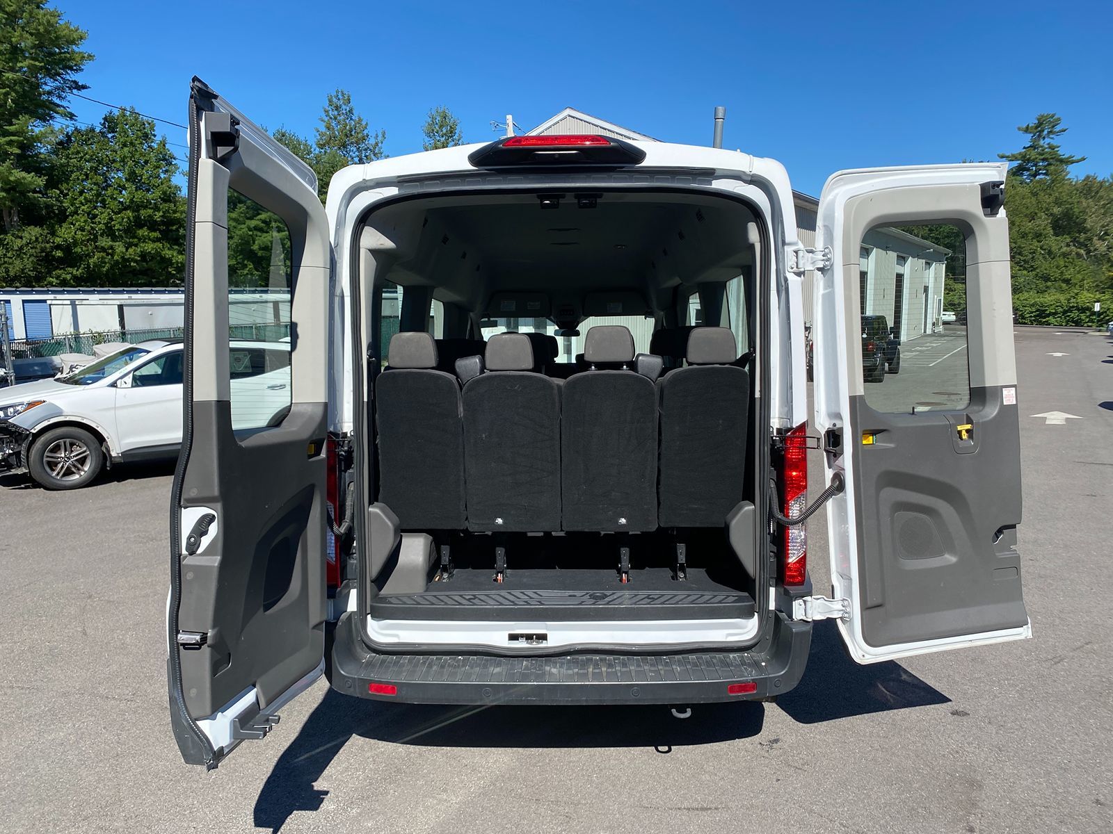 2023 Ford Transit Passenger Van XLT - Photo 23