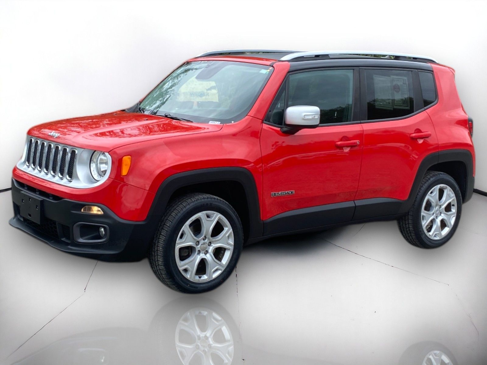 2016 Jeep Renegade Limited photo 2