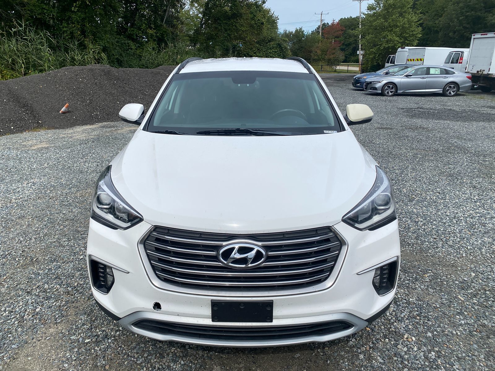 2018 Hyundai Santa Fe SE photo 2