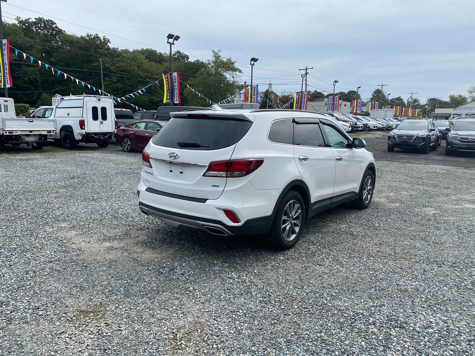 2018 Hyundai Santa Fe SE photo 4