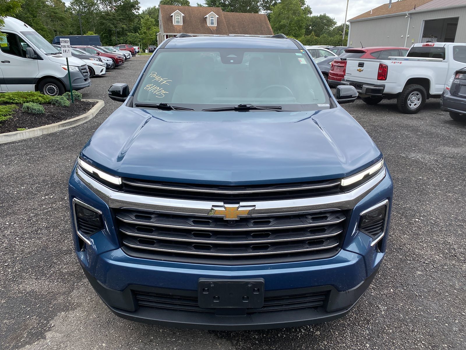 2024 Chevrolet Traverse photo 3
