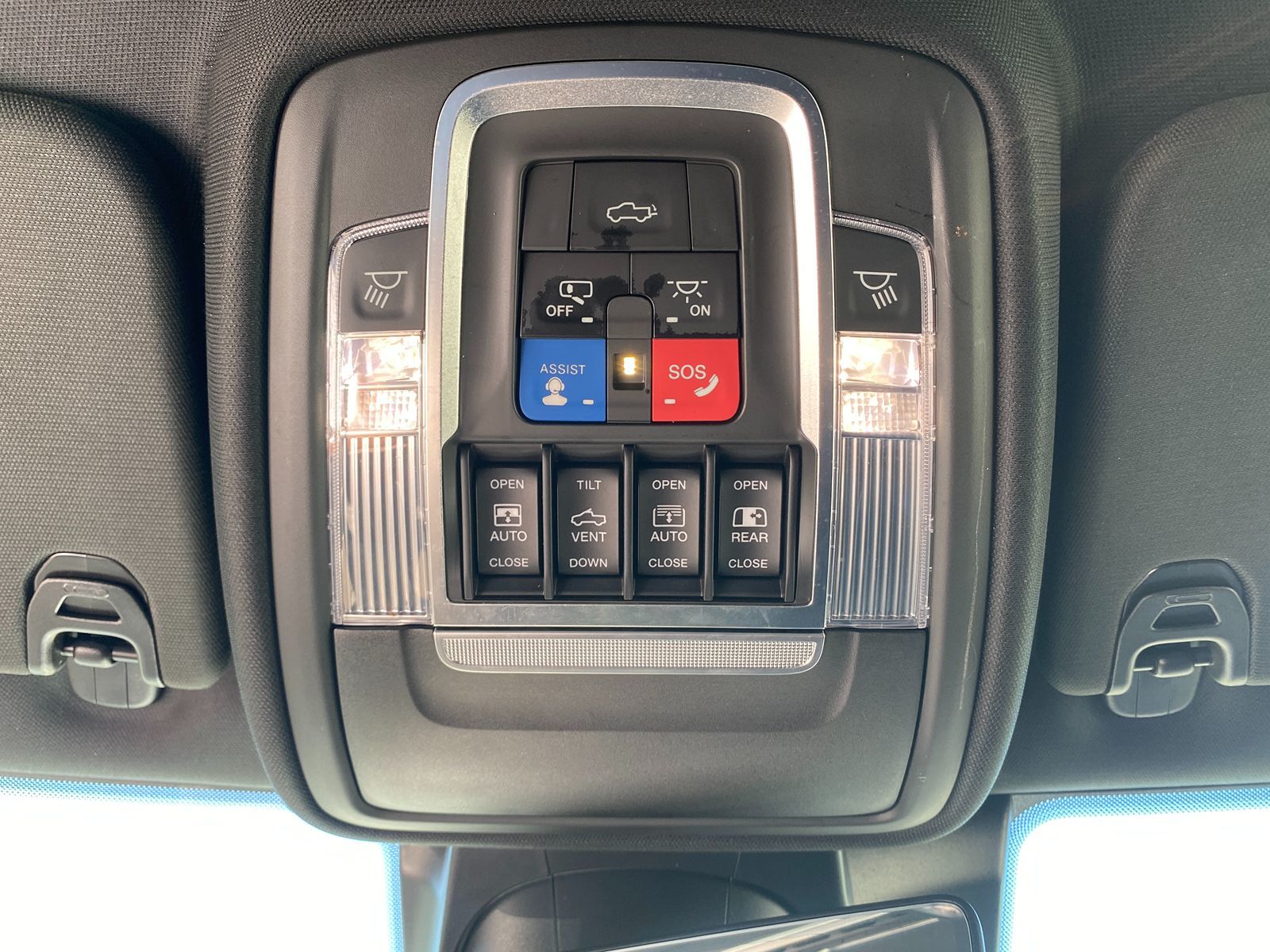 2021 Ram 1500 Longhorn photo 20