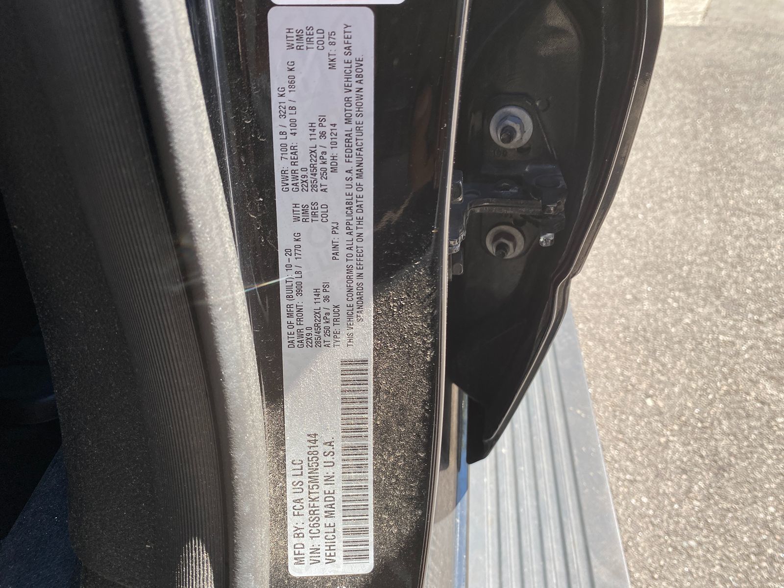 2021 Ram 1500 Longhorn photo 29