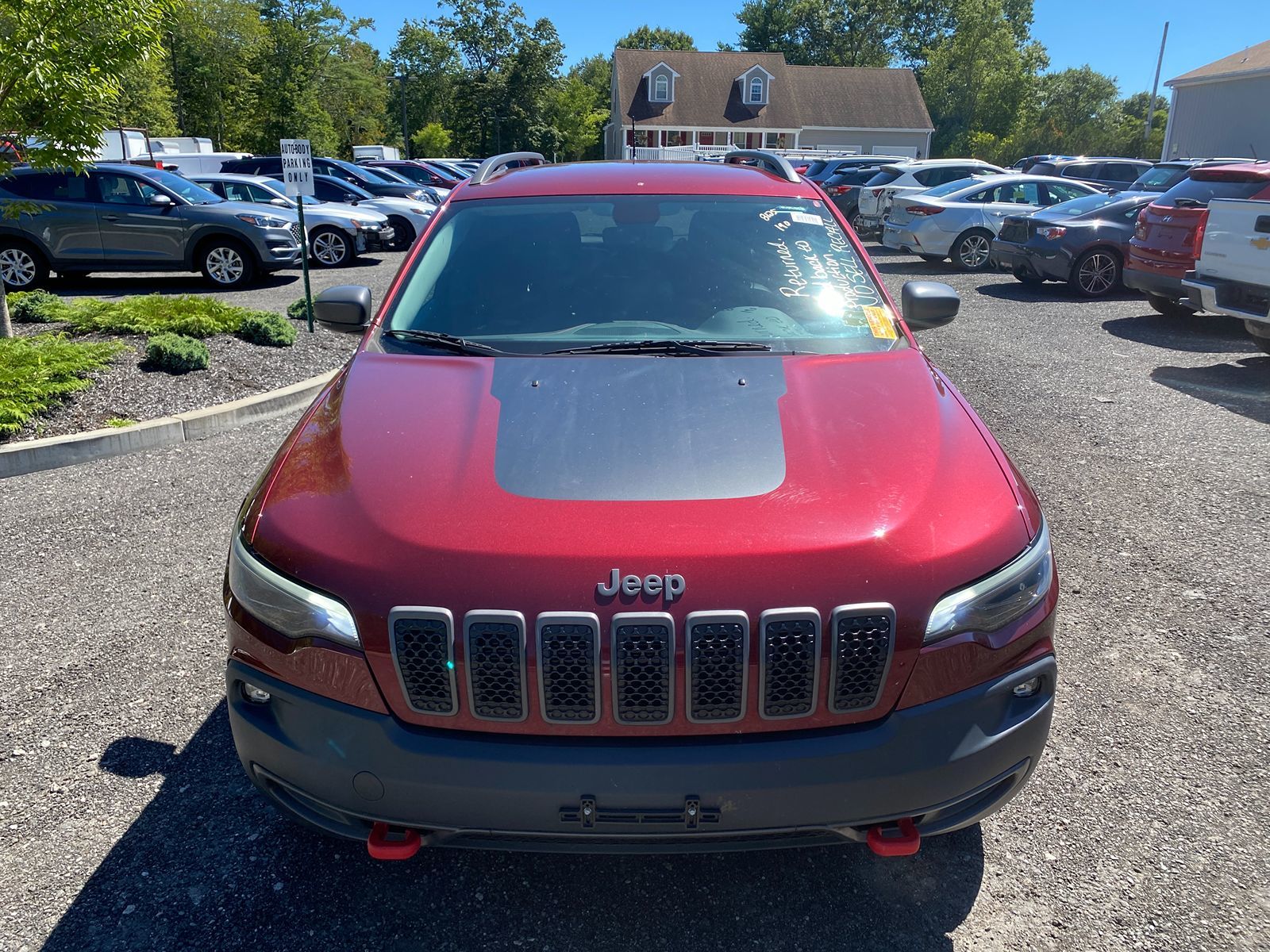 2019 Jeep Cherokee Trailhawk photo 2