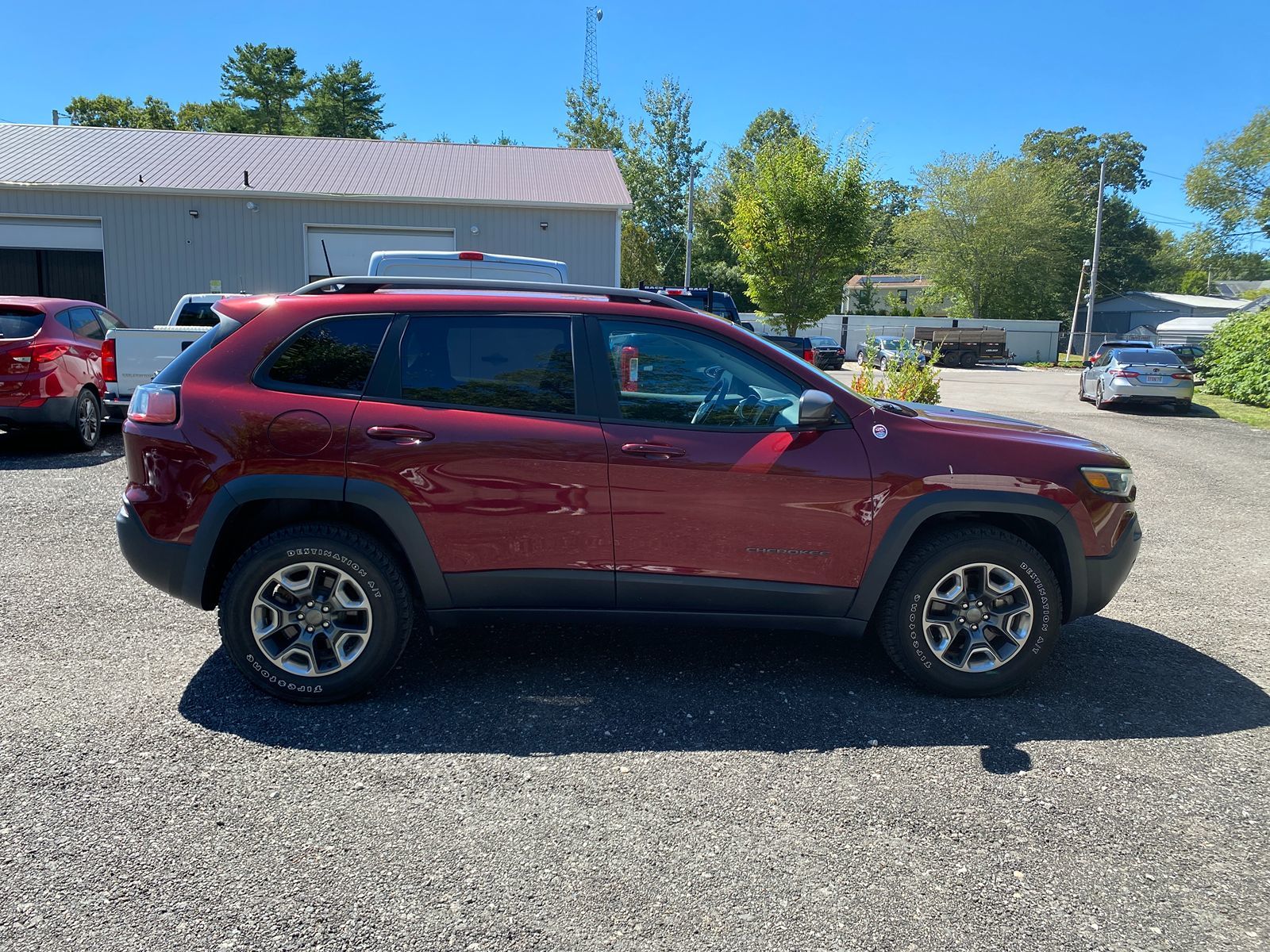 2019 Jeep Cherokee Trailhawk photo 3