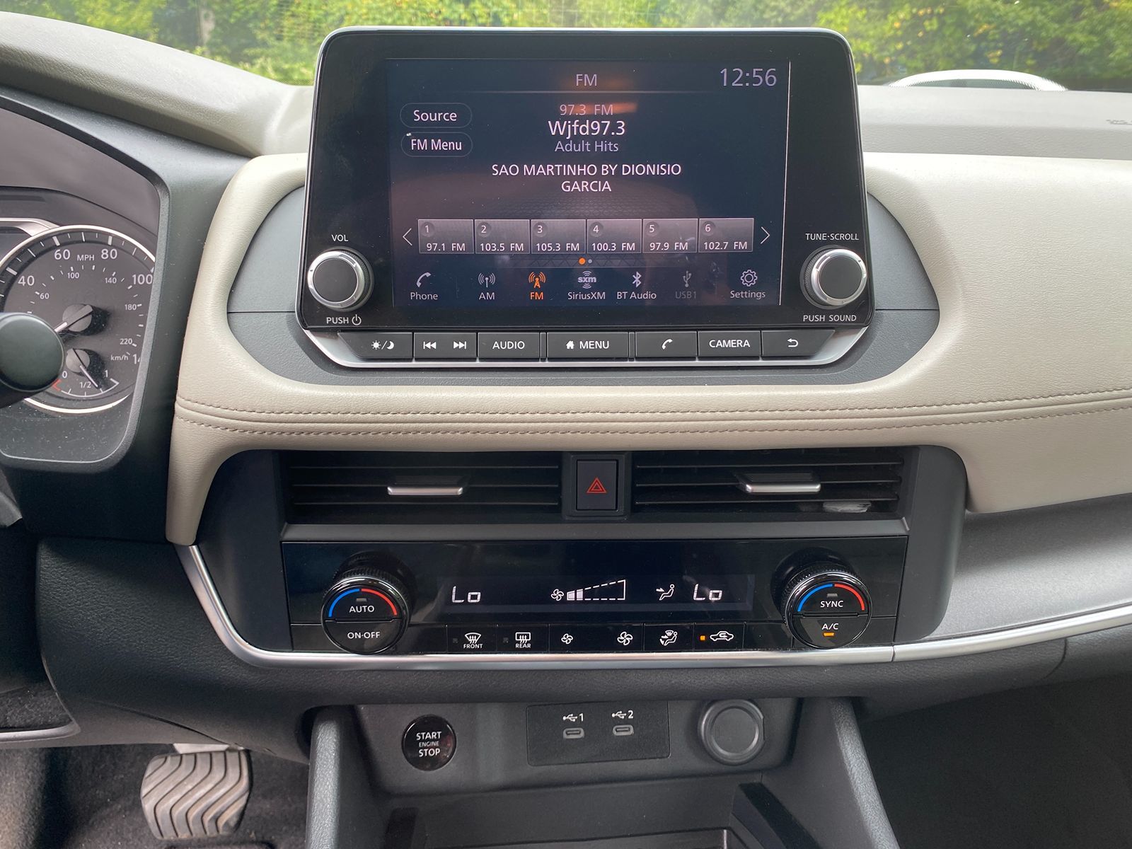 2024 Nissan Rogue SV photo 14