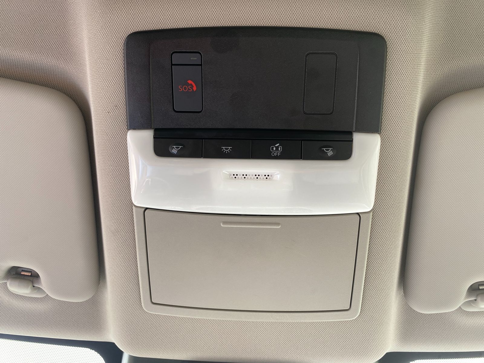 2024 Nissan Rogue SV photo 17
