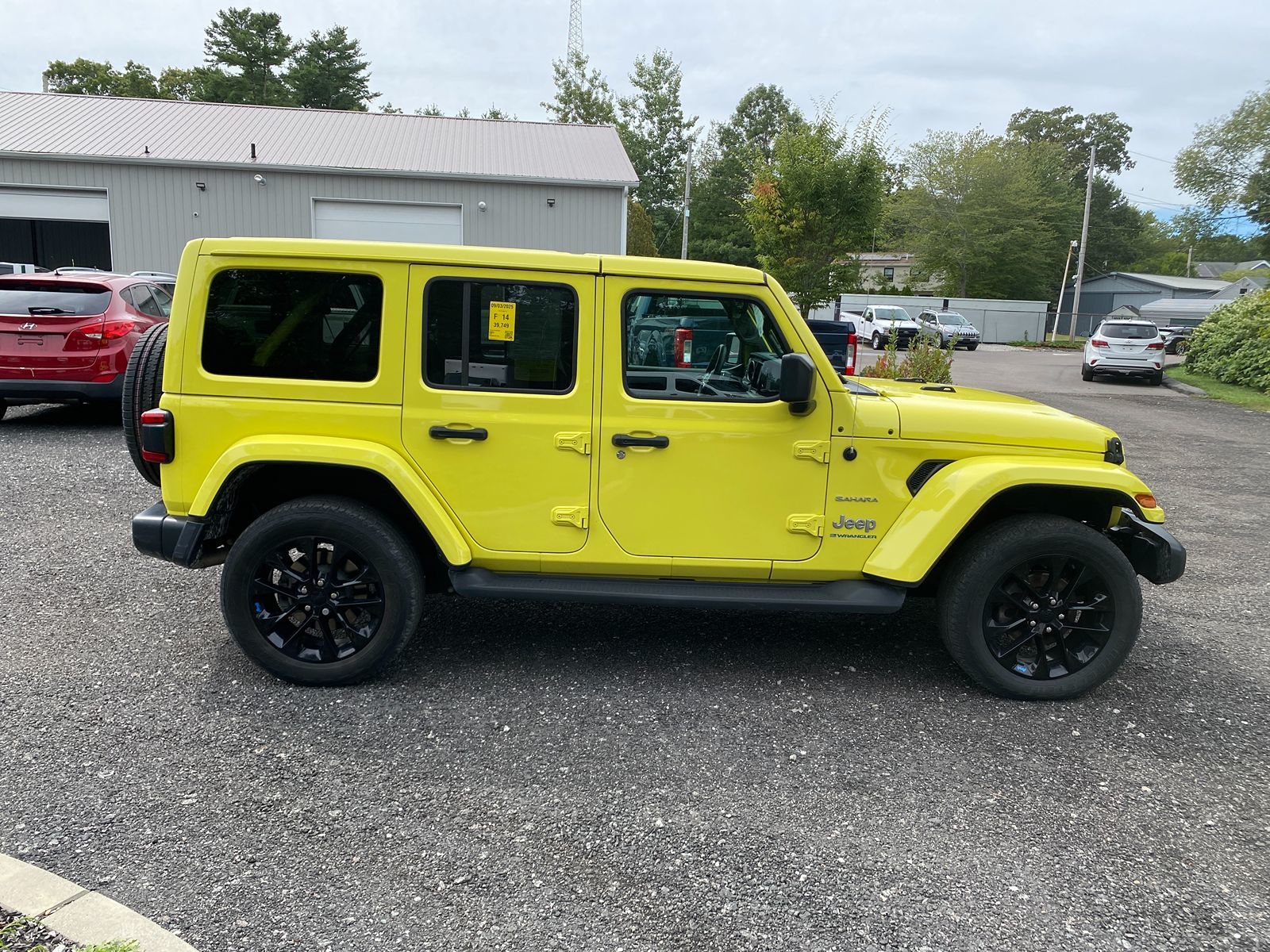 2023 Jeep Wrangler 4xe Sahara photo 4