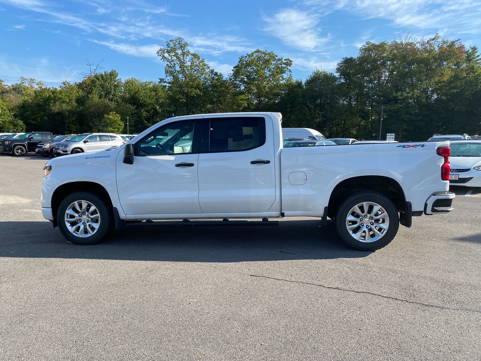 2023 Chevrolet Silverado 1500 Custom photo 8