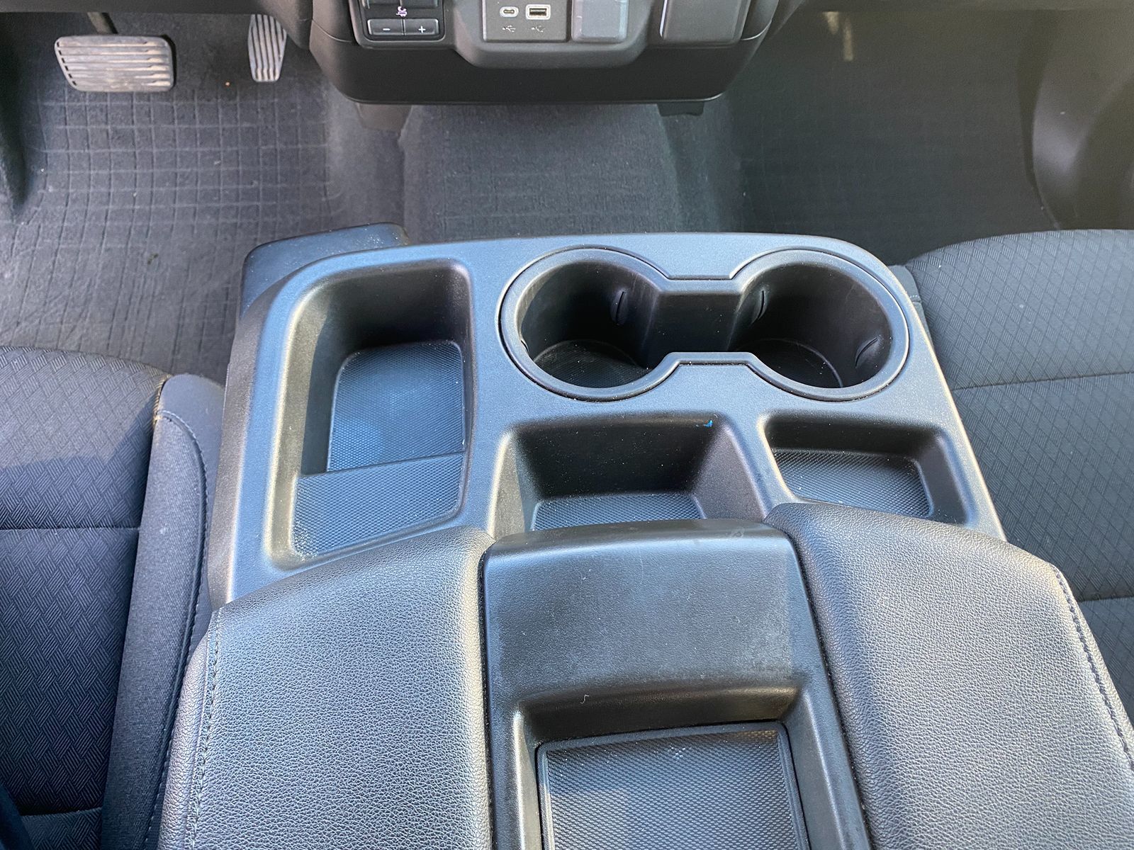 2023 Chevrolet Silverado 1500 Custom photo 18