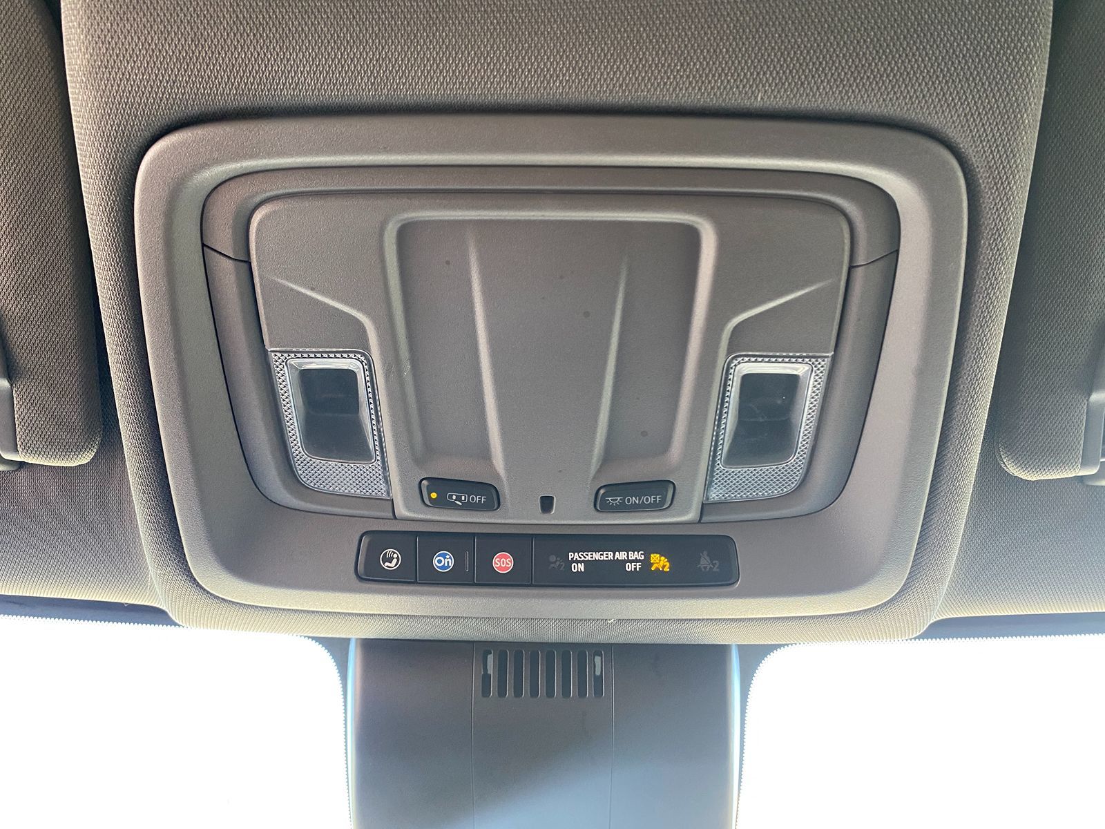2023 Chevrolet Silverado 1500 Custom photo 19