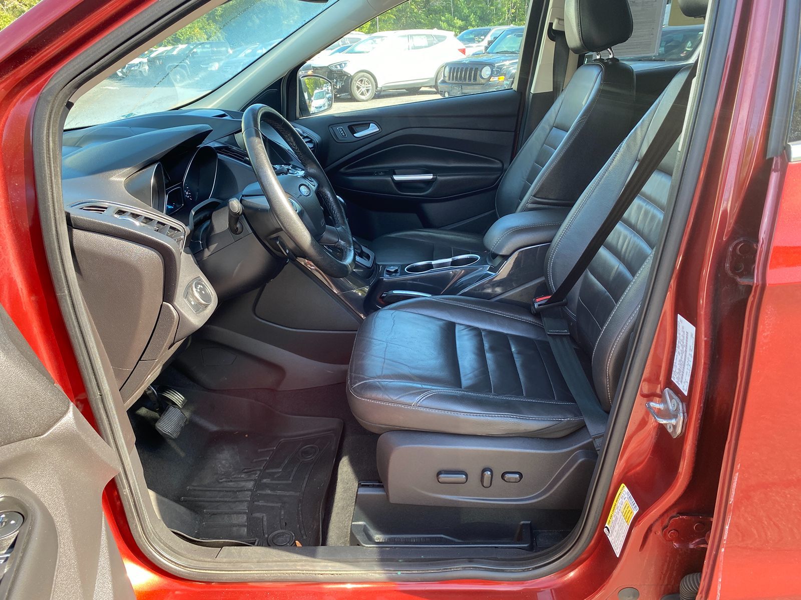 2015 Ford Escape Titanium photo 10