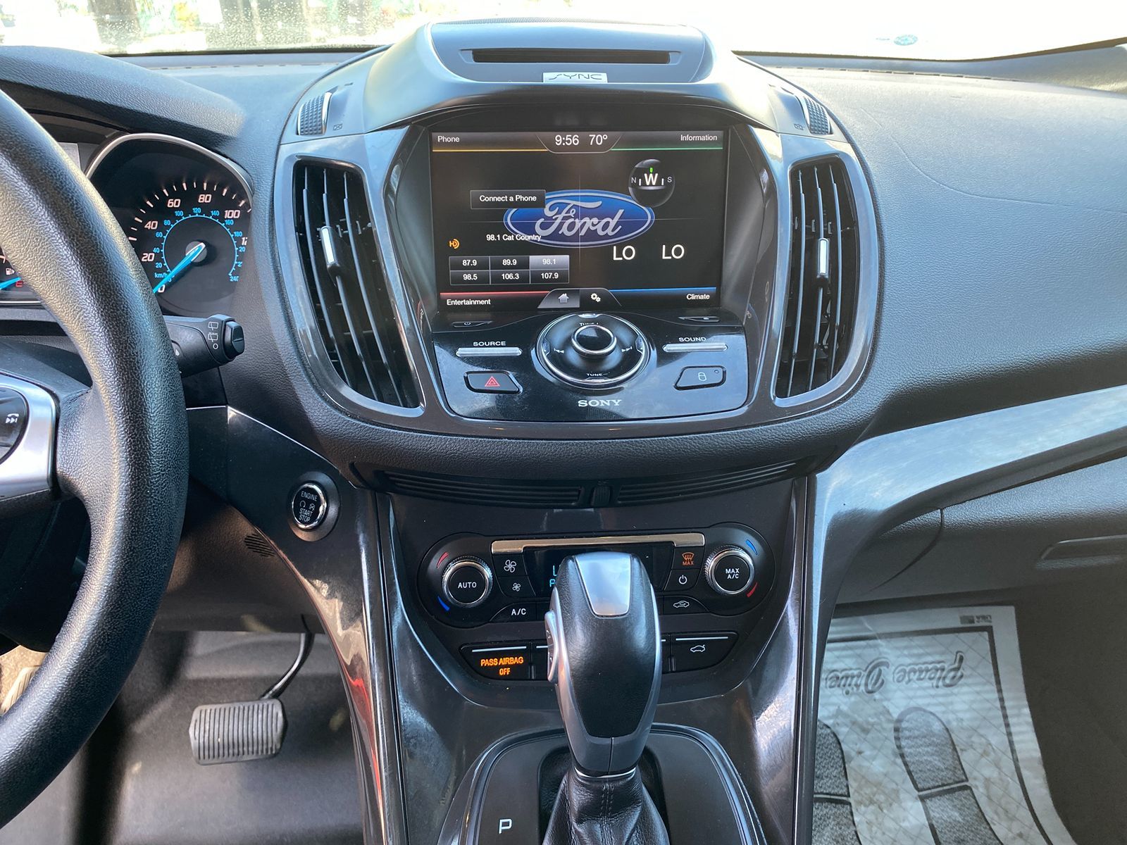 2015 Ford Escape Titanium photo 16