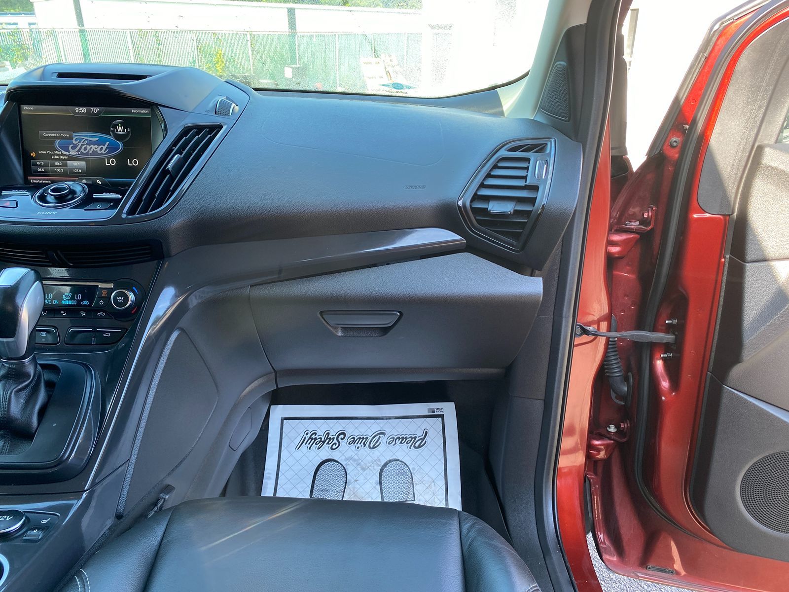 2015 Ford Escape Titanium photo 24