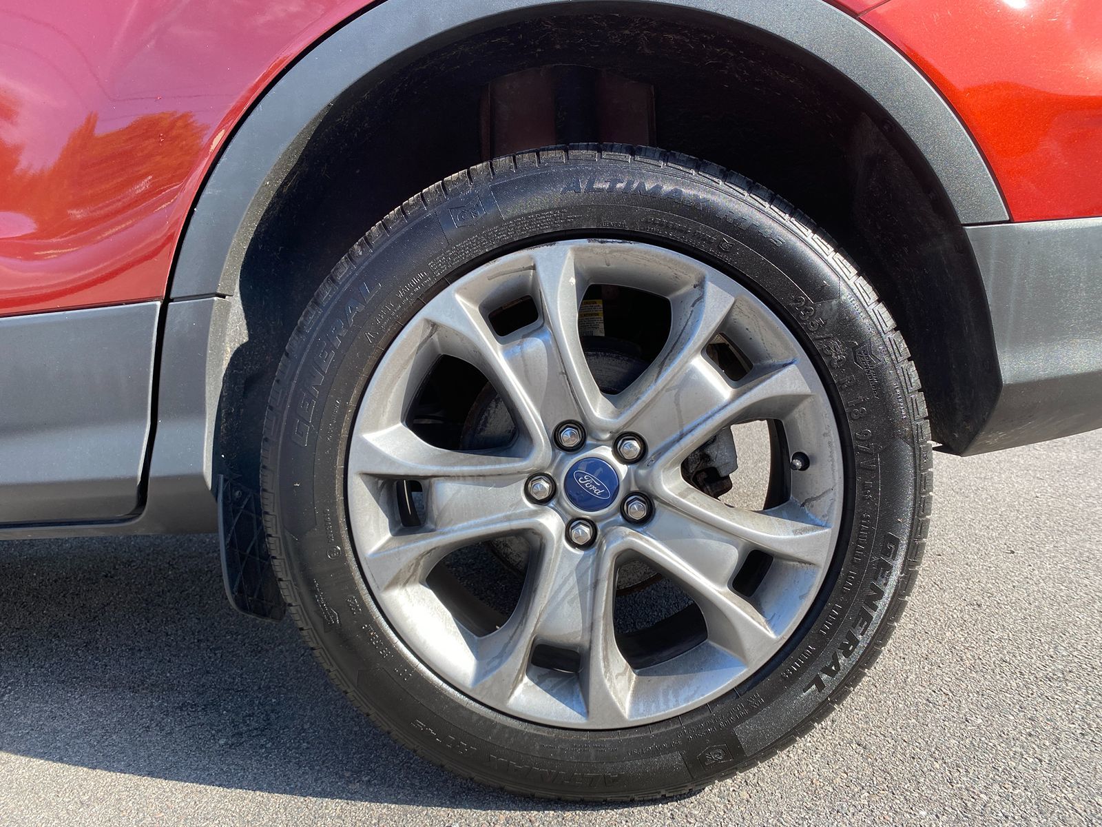 2015 Ford Escape Titanium photo 26