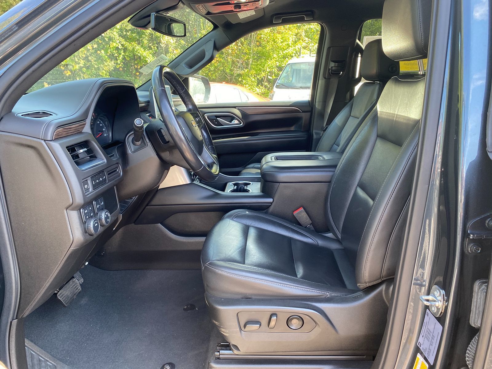 2021 Chevrolet Tahoe LT photo 11