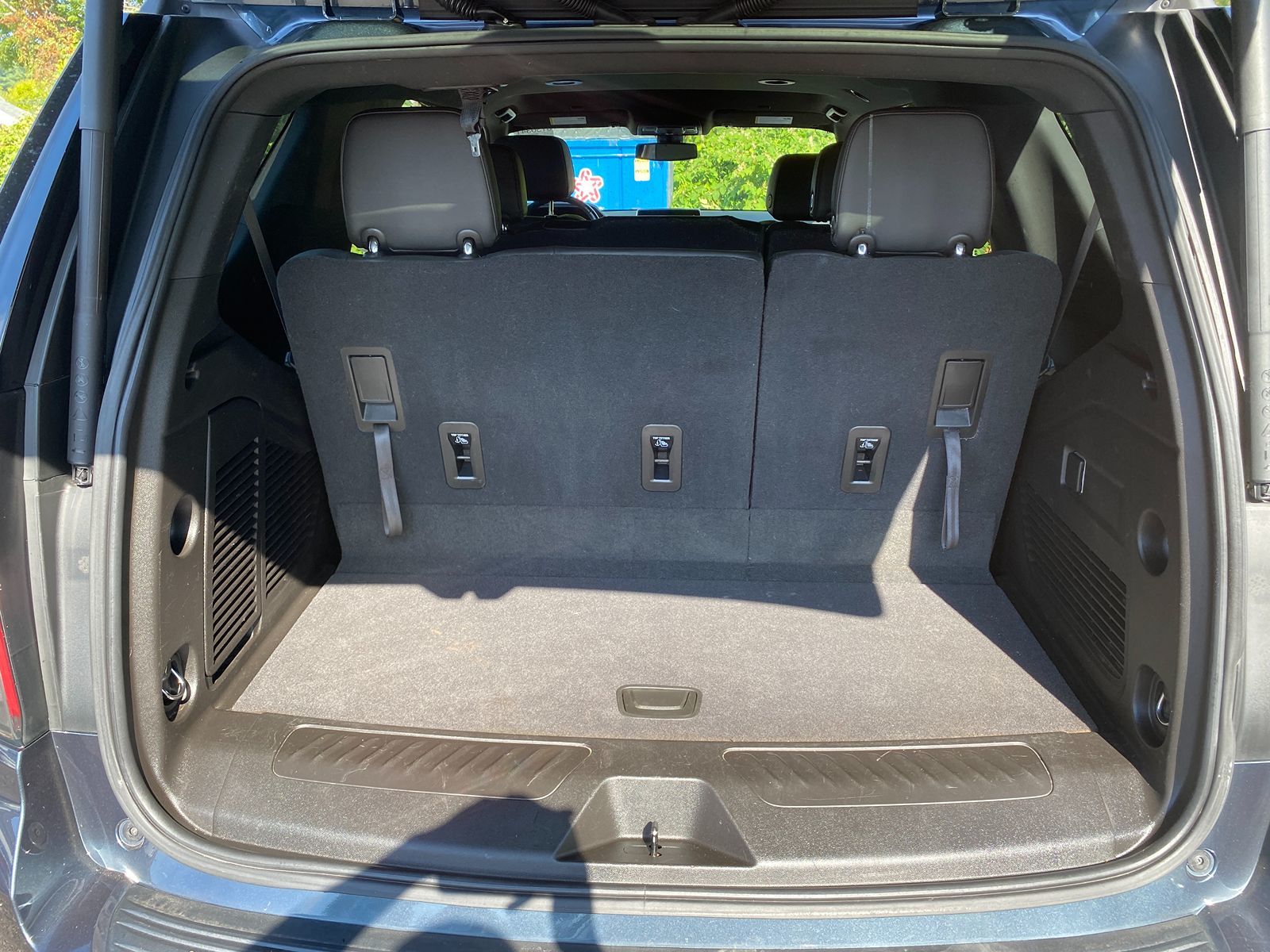 2021 Chevrolet Tahoe LT photo 22