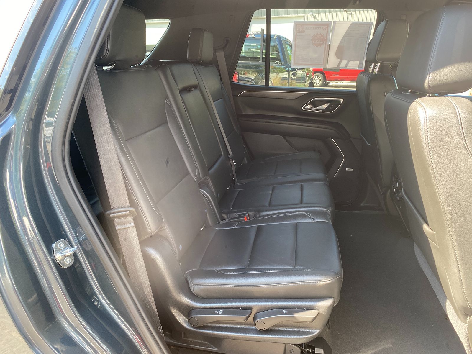 2021 Chevrolet Tahoe LT photo 23