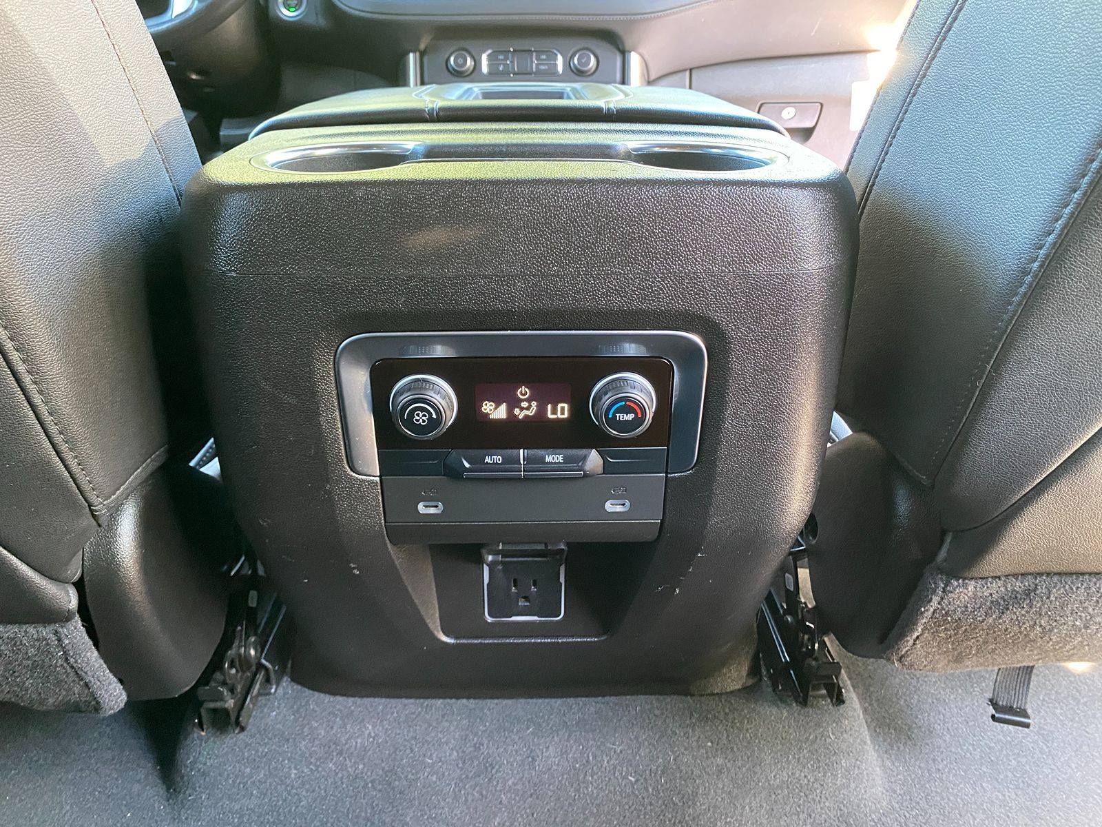 2021 Chevrolet Tahoe LT photo 24