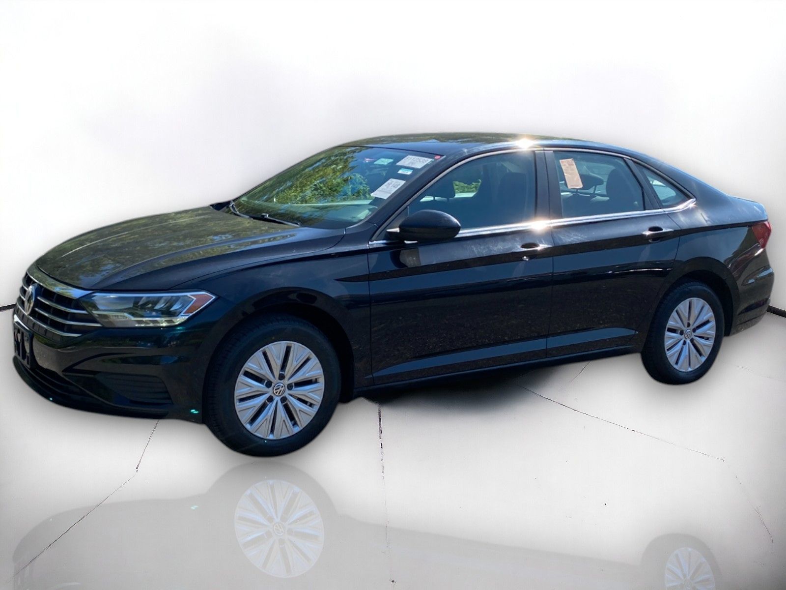 2019 Volkswagen Jetta SE R-Line photo 2