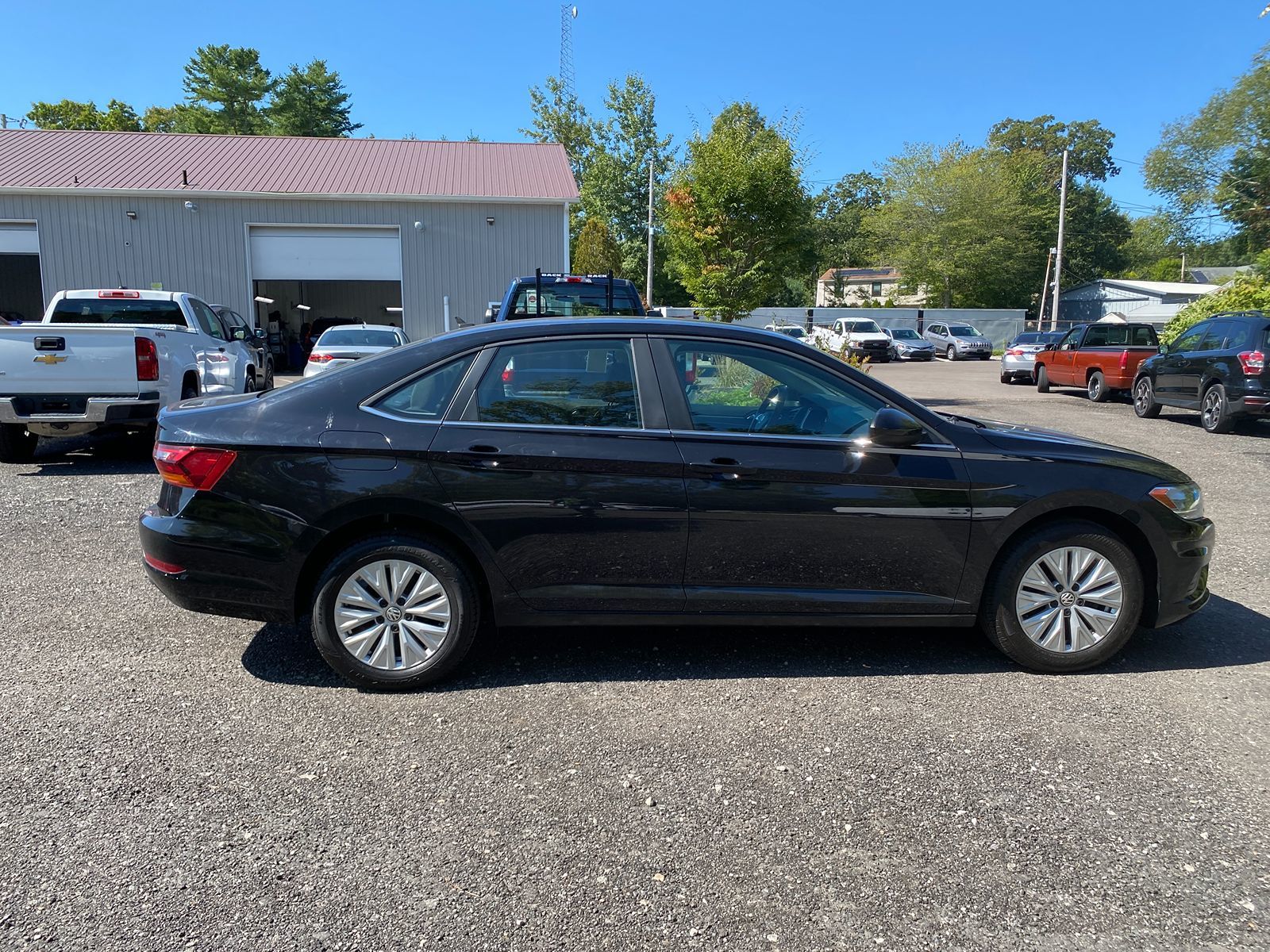 2019 Volkswagen Jetta SE R-Line photo 4