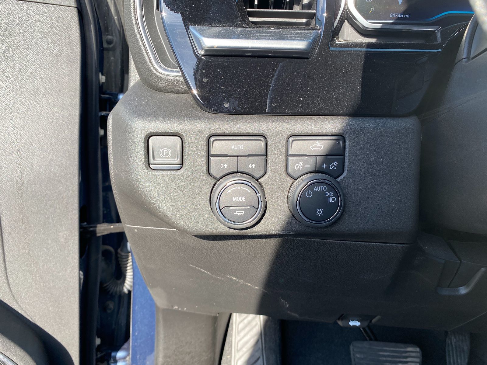 2022 Chevrolet Silverado 1500 LT photo 12