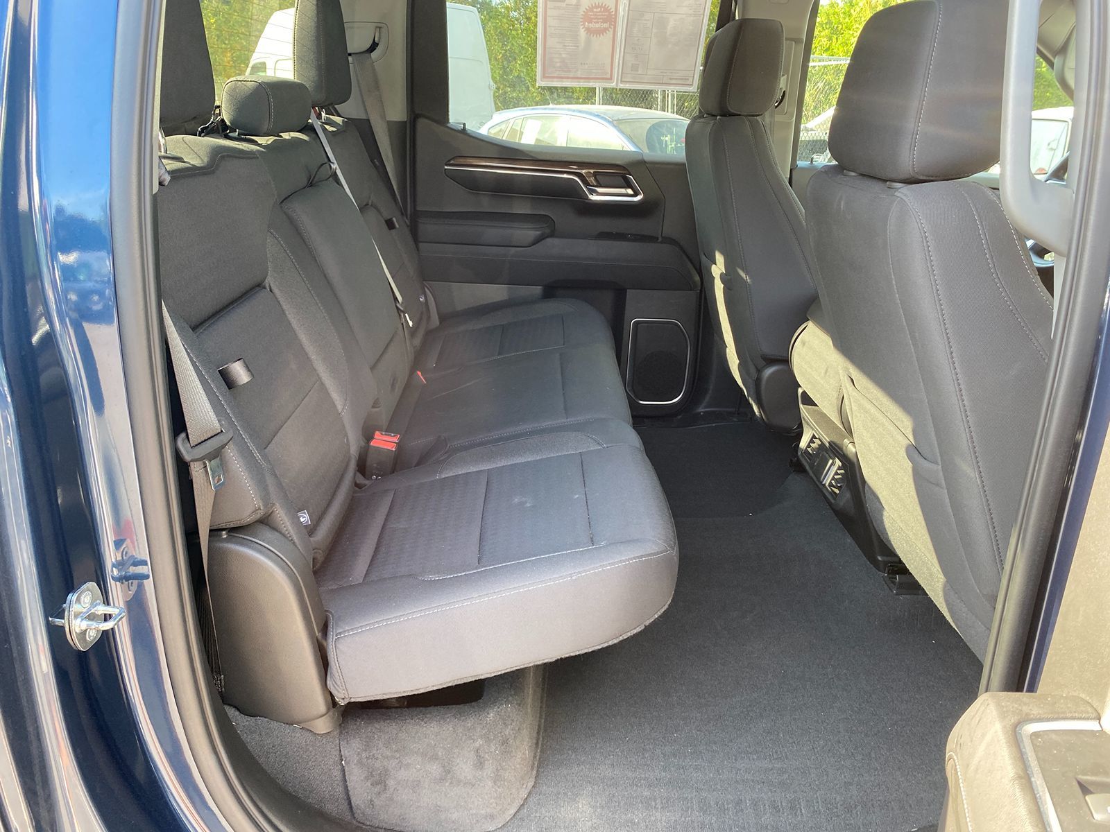 2022 Chevrolet Silverado 1500 LT photo 22