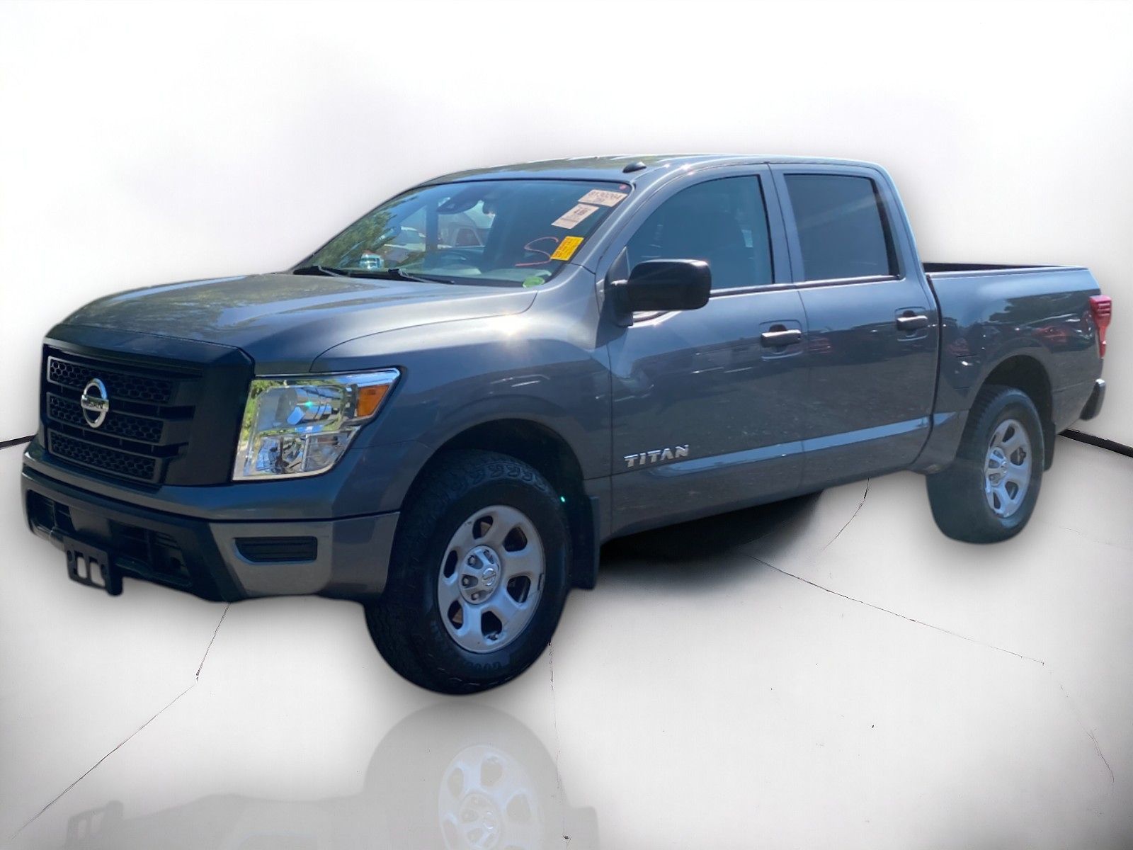 2020 Nissan Titan S photo 2