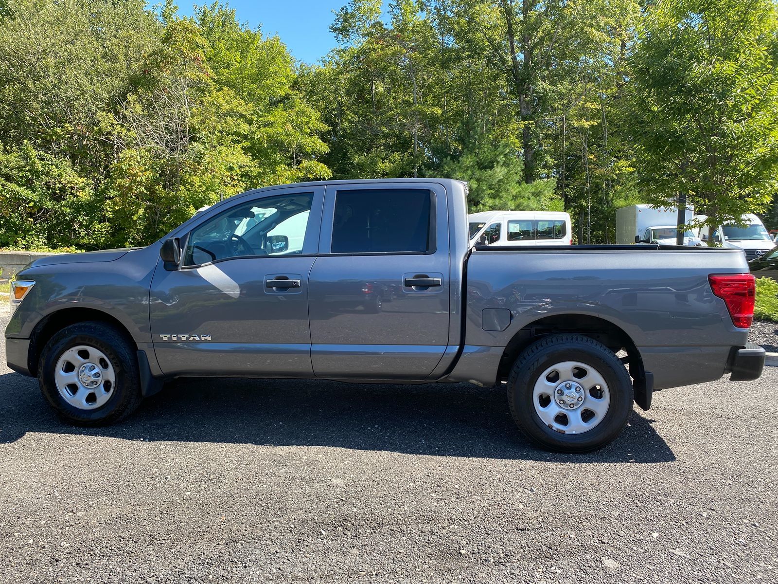 2020 Nissan Titan S photo 8