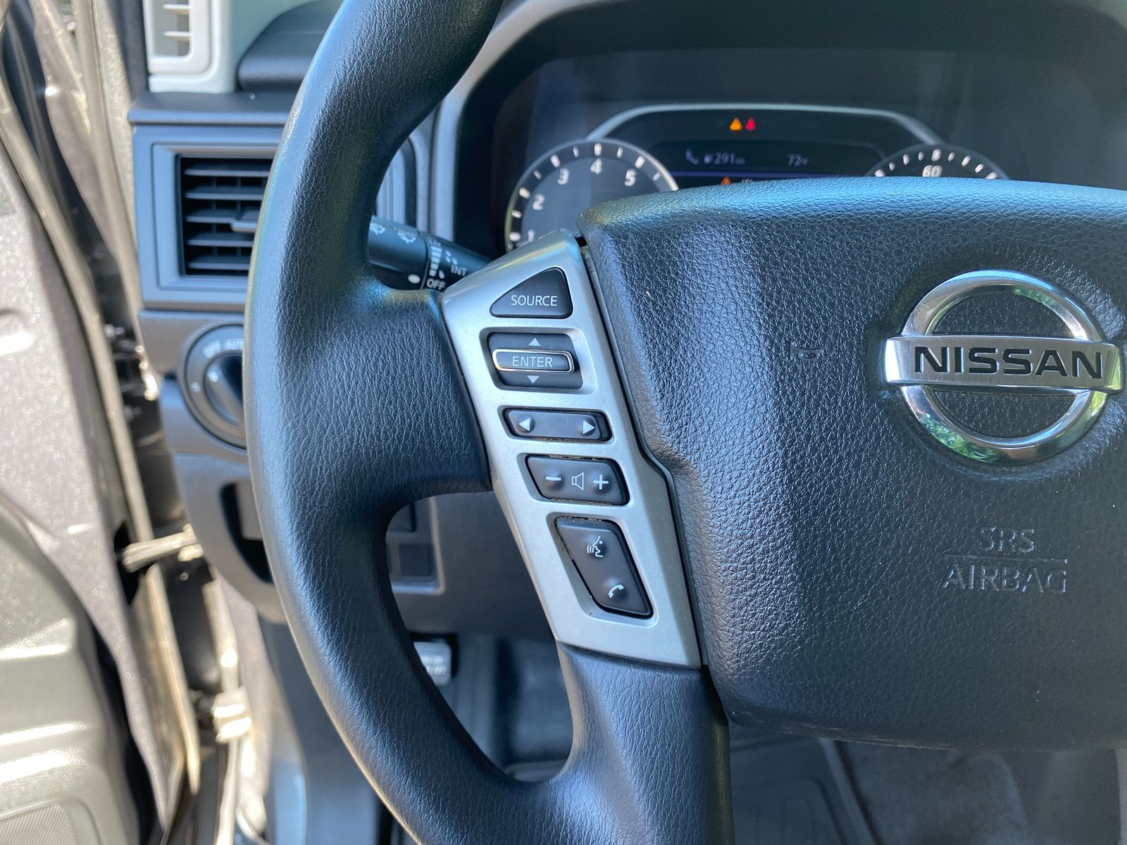2020 Nissan Titan S photo 14