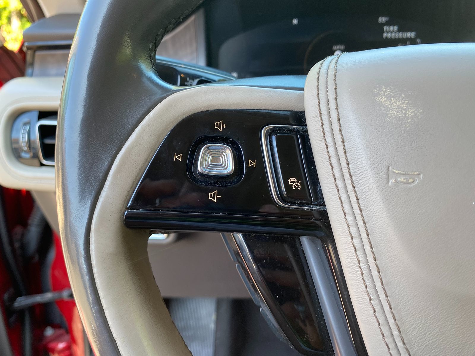 2020 Lincoln Aviator Reserve photo 13