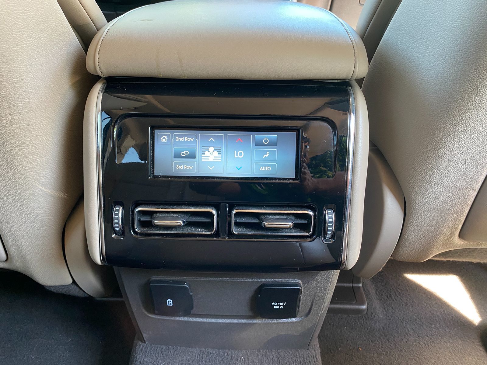 2020 Lincoln Aviator Reserve photo 24