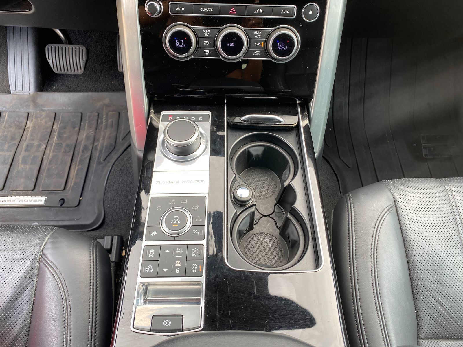 2016 Land Rover Range Rover HSE photo 19