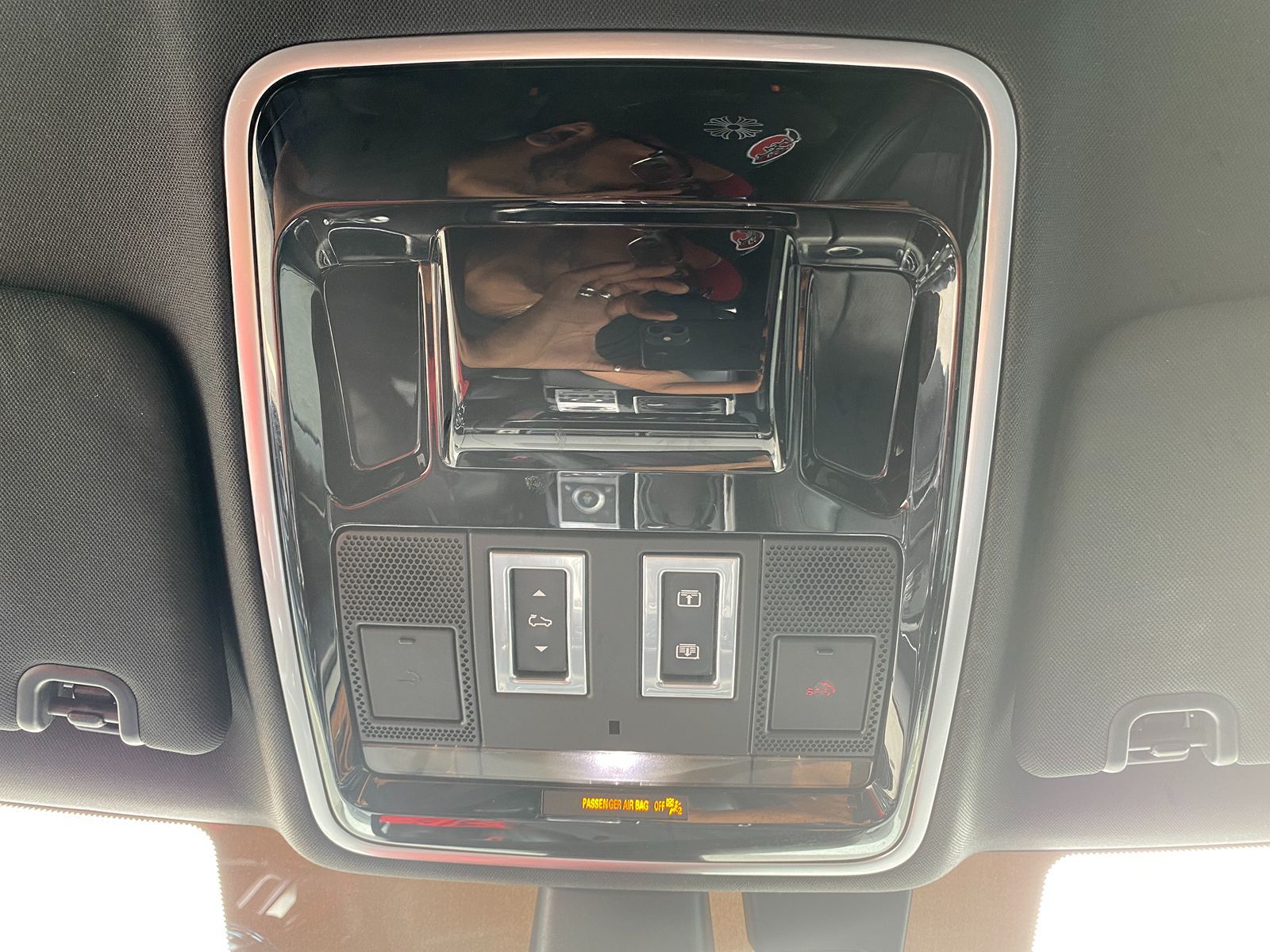 2016 Land Rover Range Rover HSE photo 20