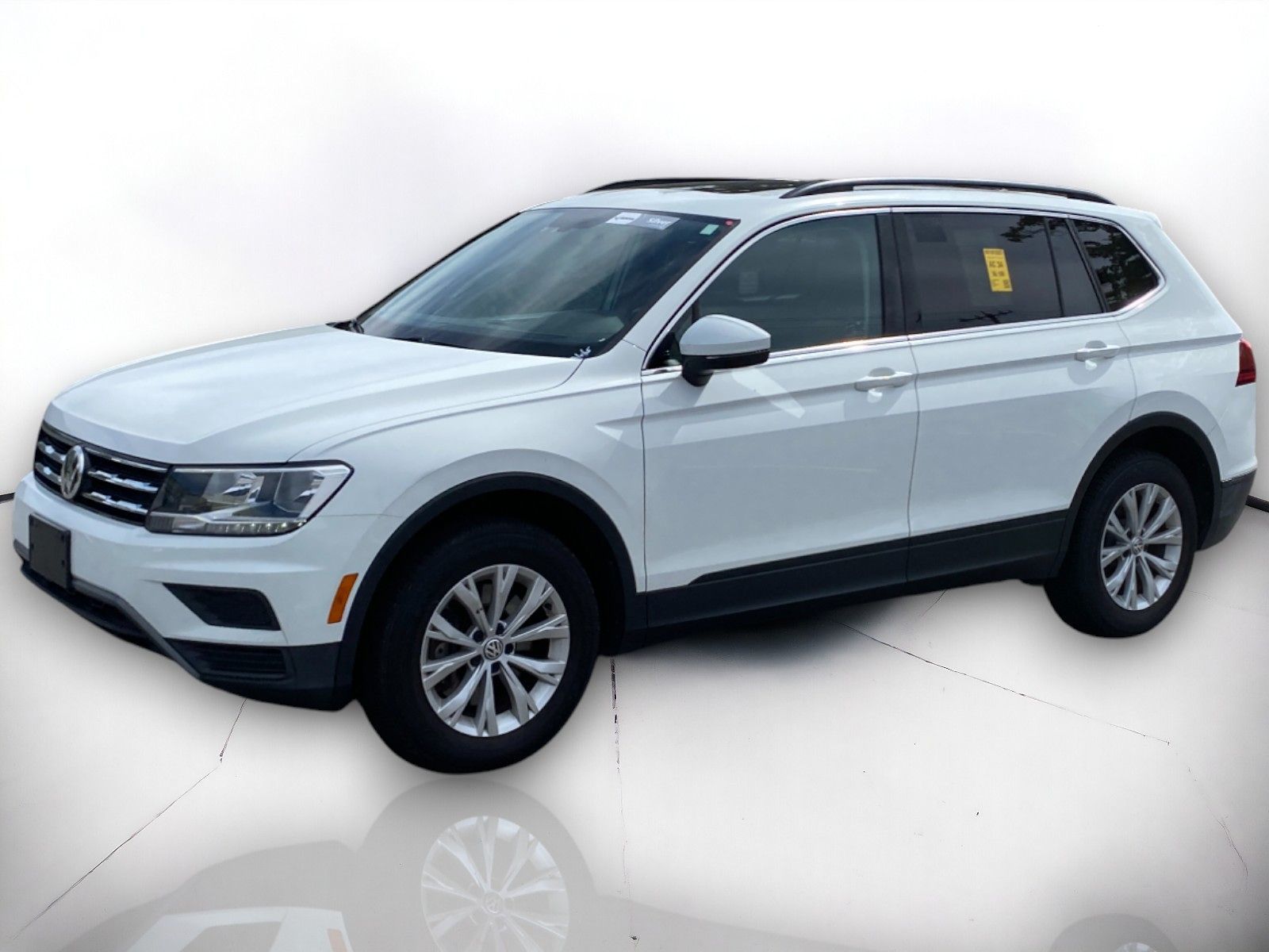 2019 Volkswagen Tiguan SE photo 2