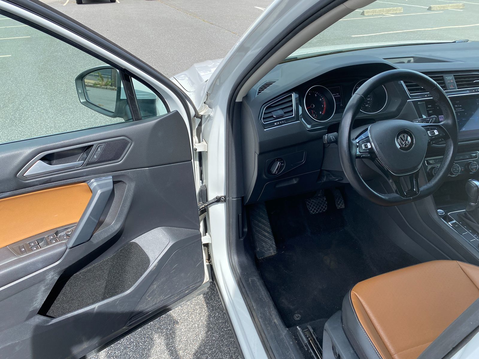 2019 Volkswagen Tiguan SE photo 9