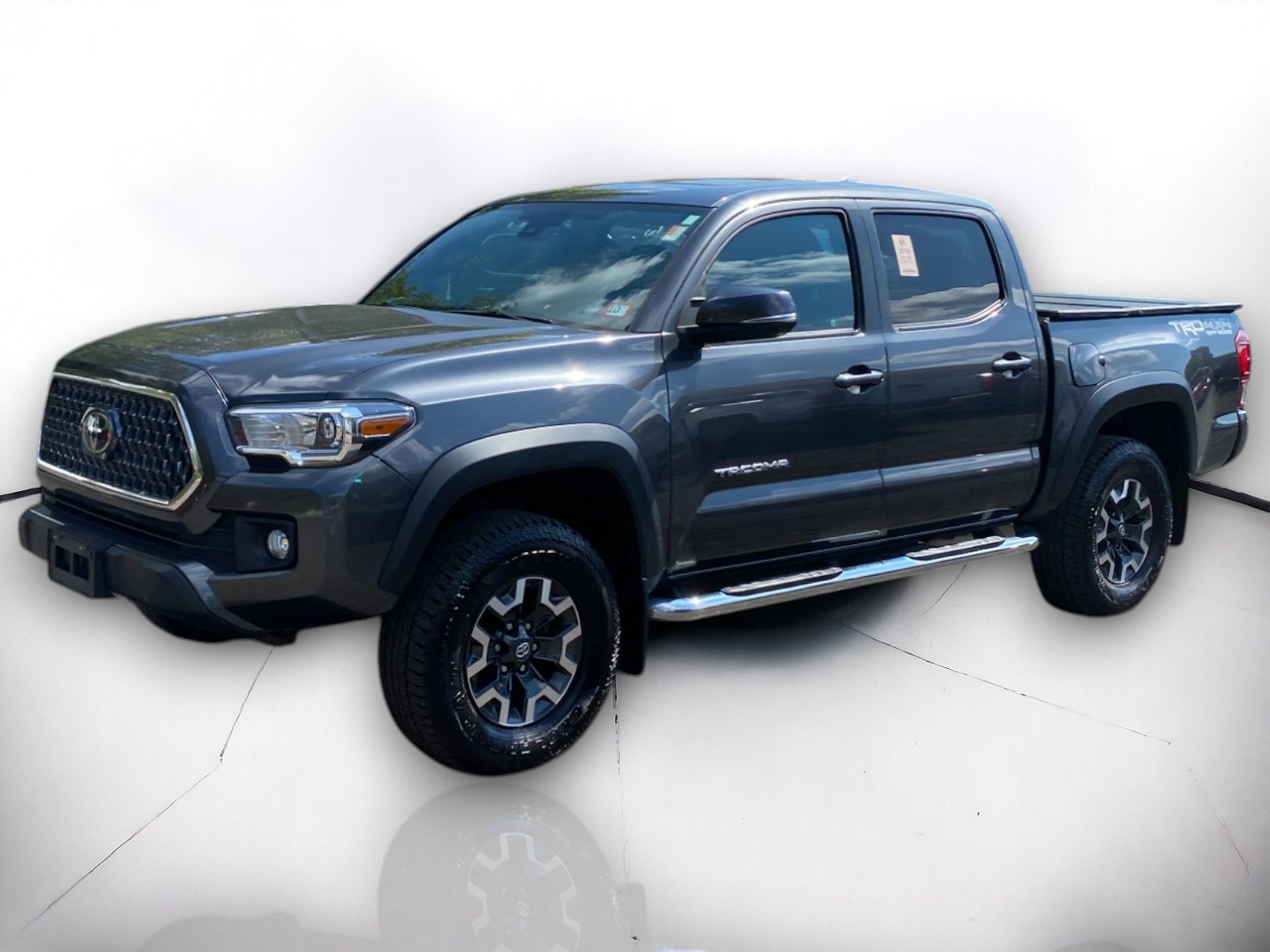 2018 Toyota Tacoma SR Double Cab V6 4x4 photo 2